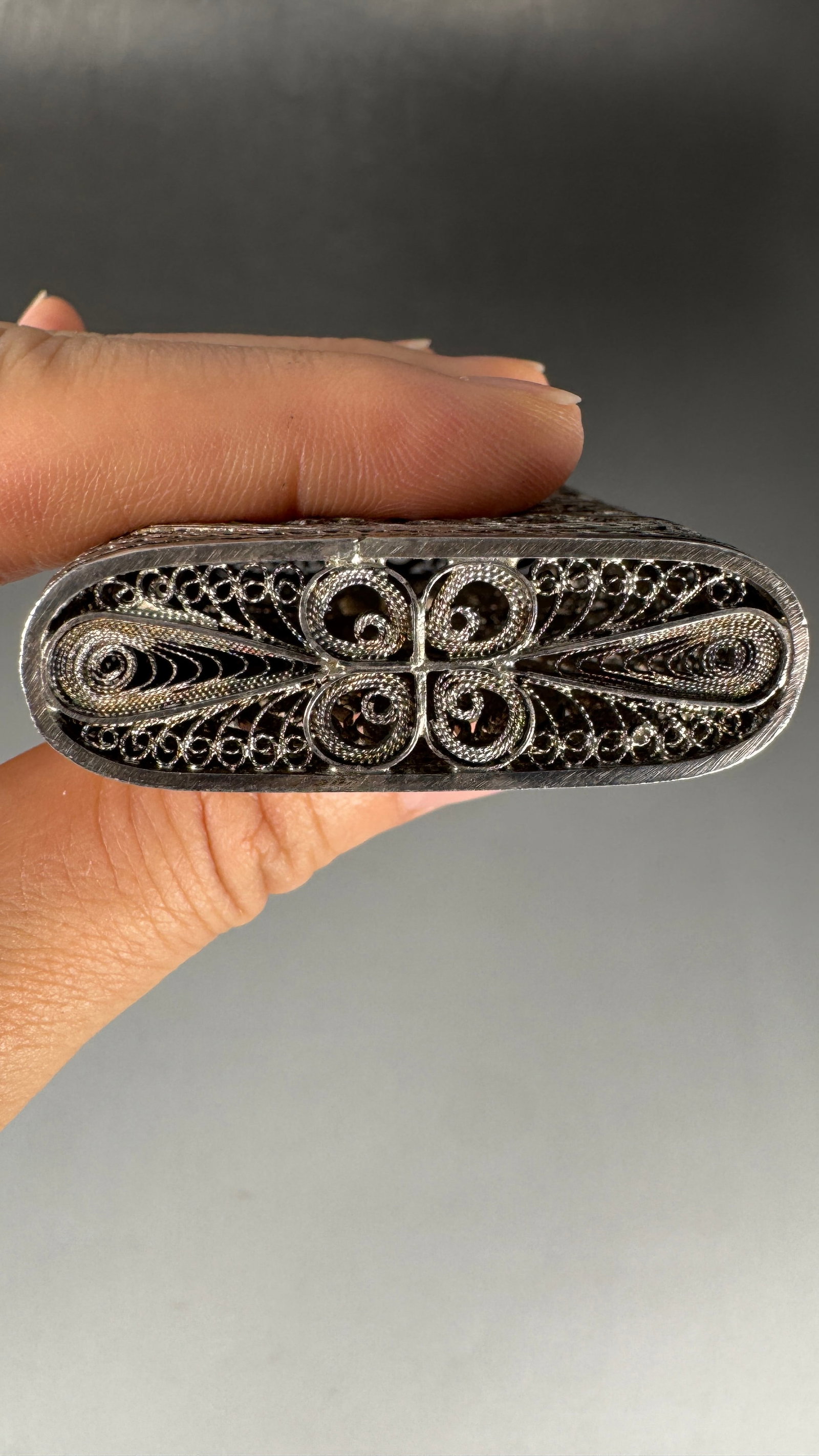 Filigree Calling Card Case - 8