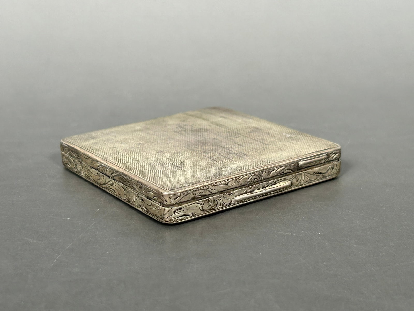 Silver Square powder Box (1 of 8)