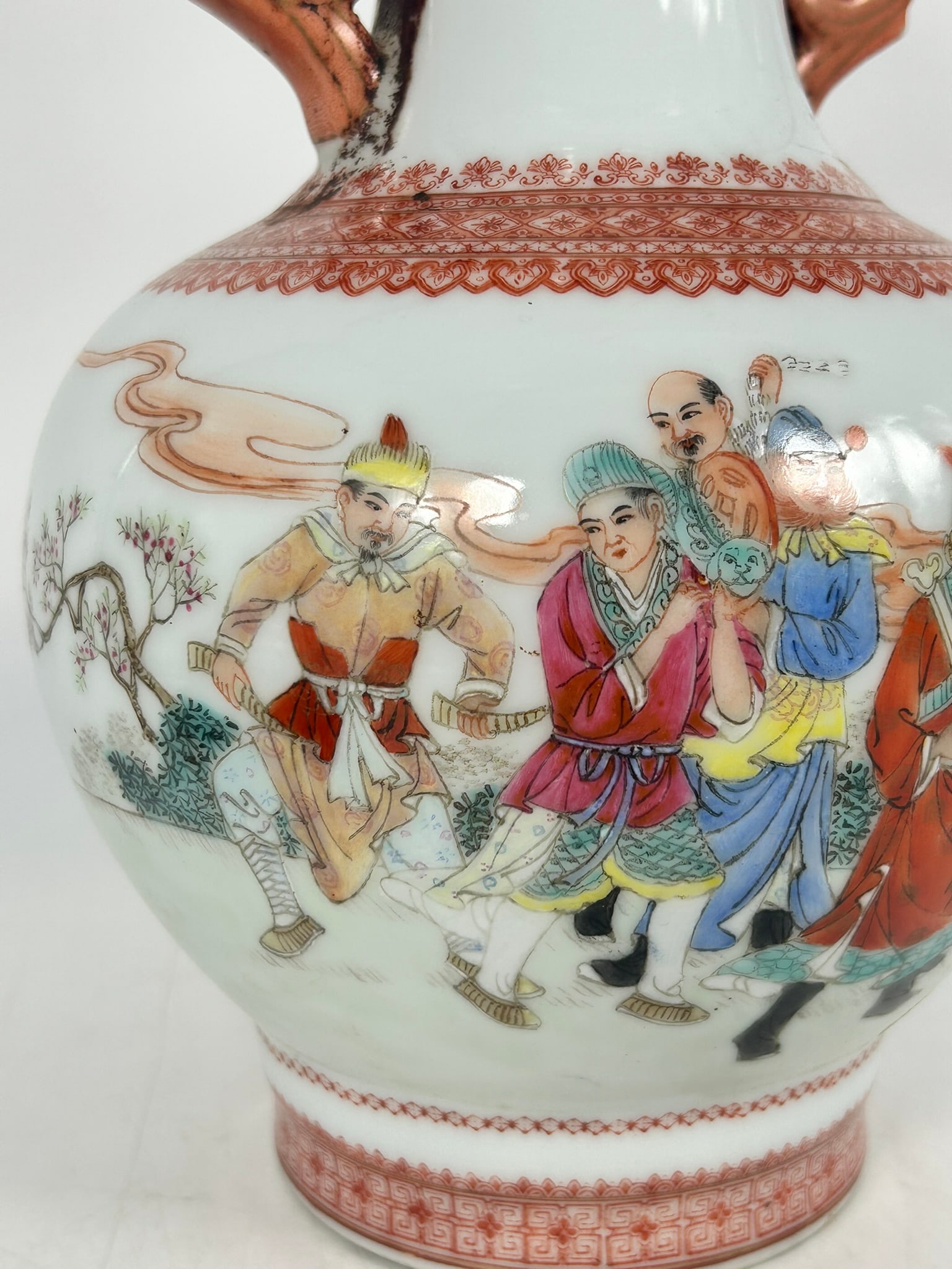 A Chinese Famille Rose Iron-Red Decorated 'Eight Immortals' Porcelain Vase, 20th Century - 3