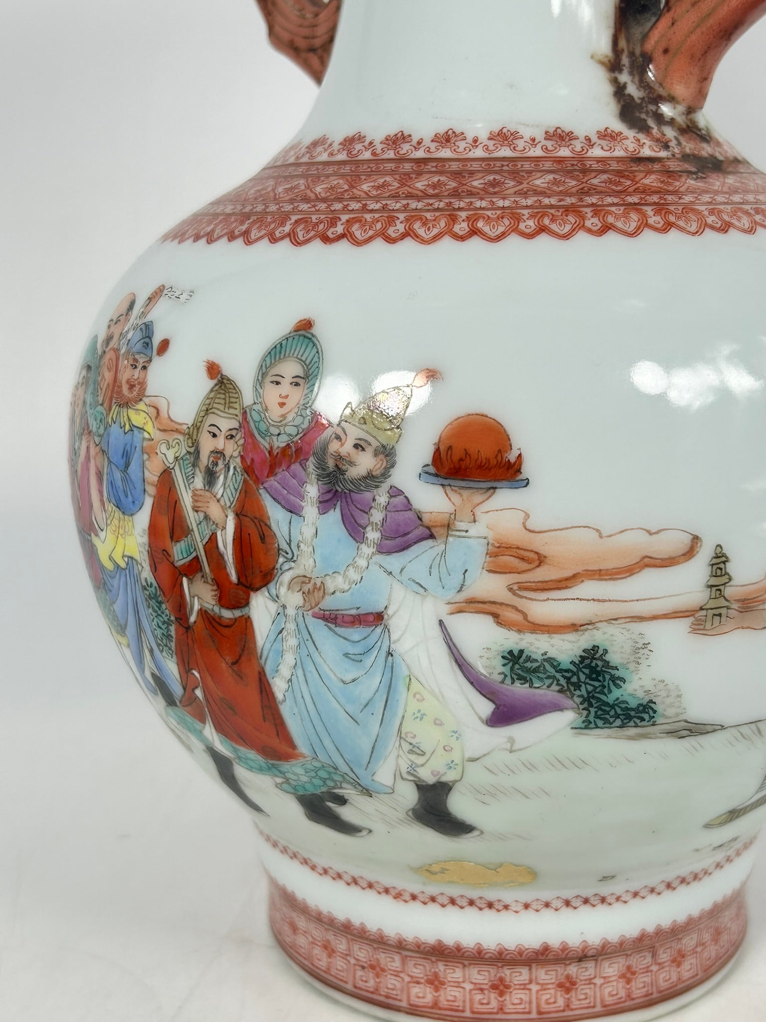 A Chinese Famille Rose Iron-Red Decorated 'Eight Immortals' Porcelain Vase, 20th Century - 4