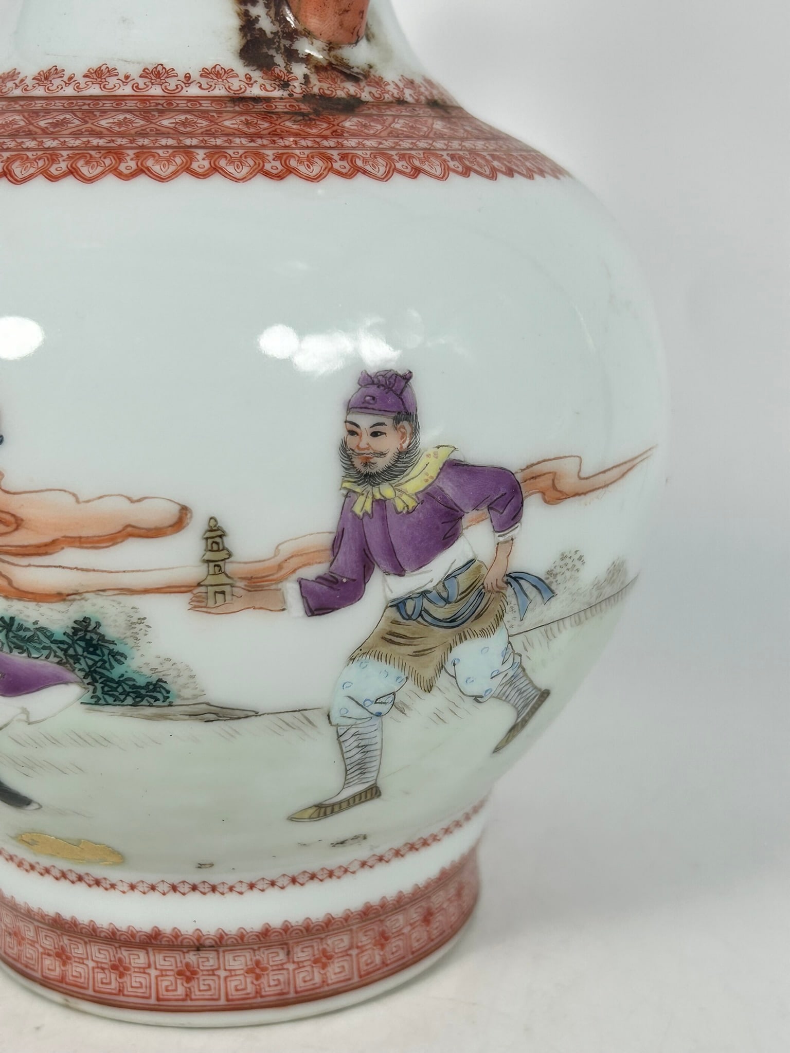 A Chinese Famille Rose Iron-Red Decorated 'Eight Immortals' Porcelain Vase, 20th Century - 5