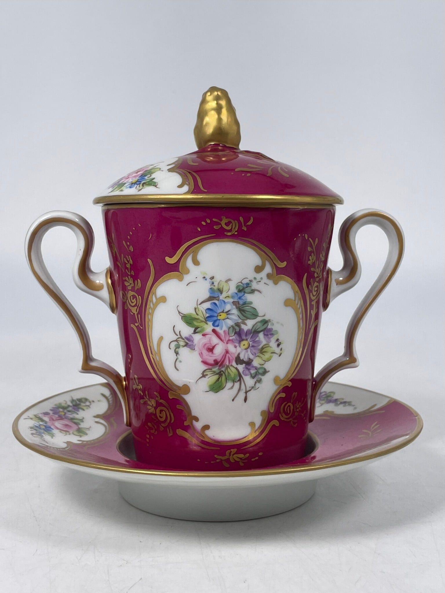 A Group of Five Limoges 'Peint a la Main' Porcelain Teaware - 14
