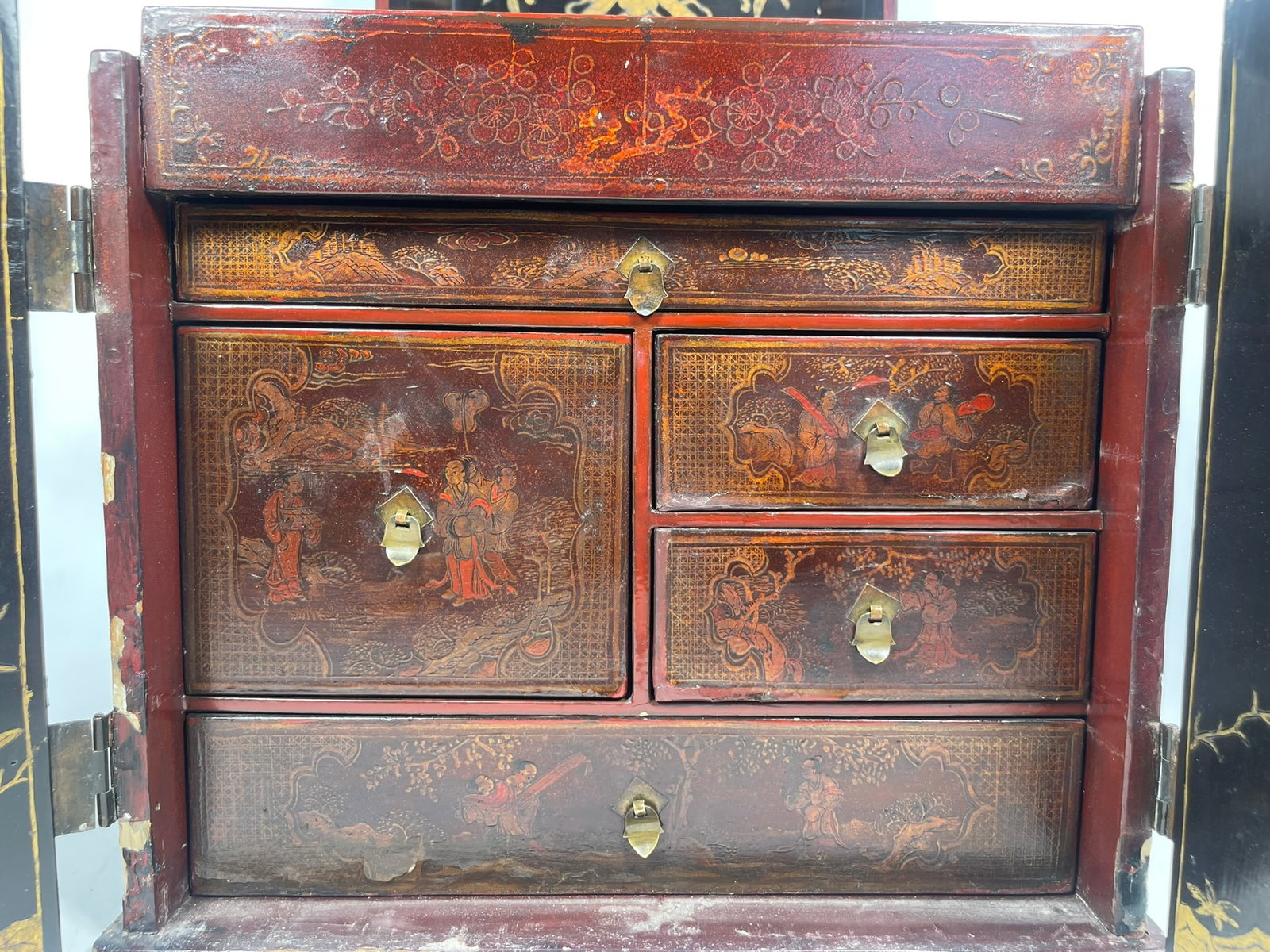A Chinese Wood Jewelry Box - 15