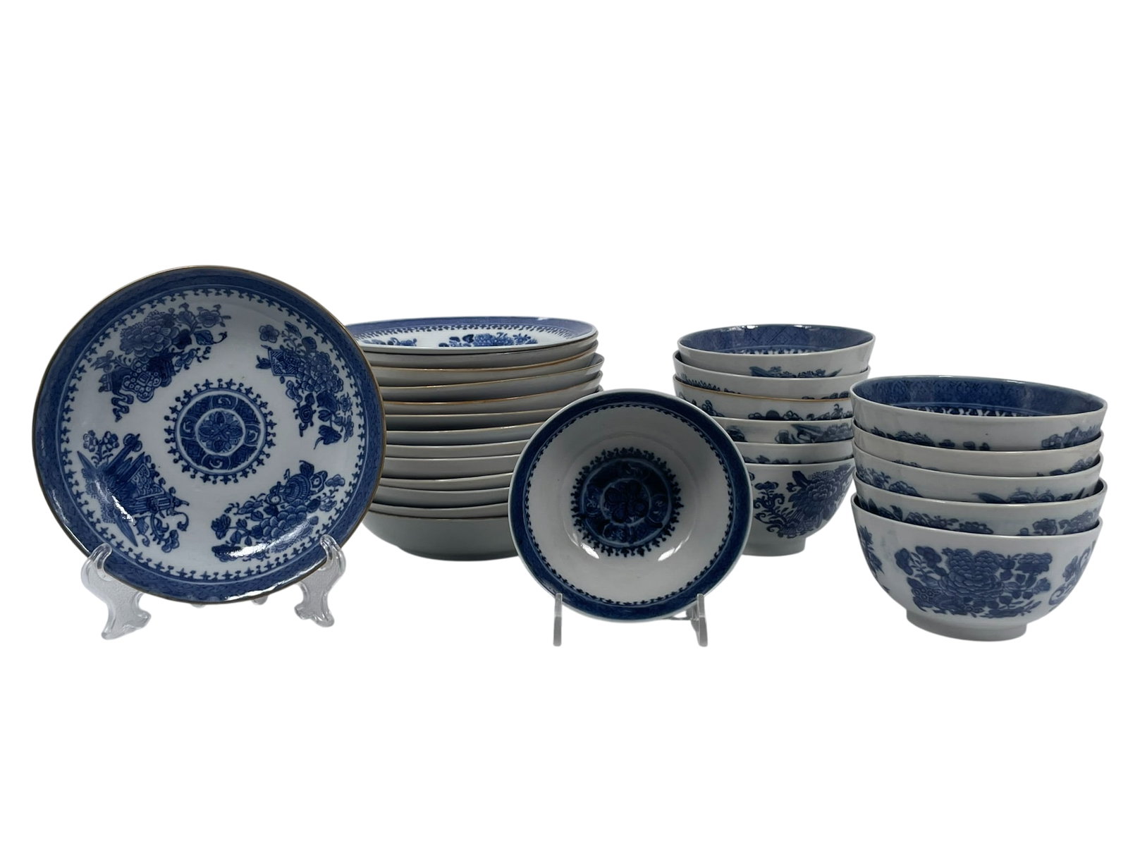 A Group of Twenty-Six Chinese Blue and White Ware (1 of 12)