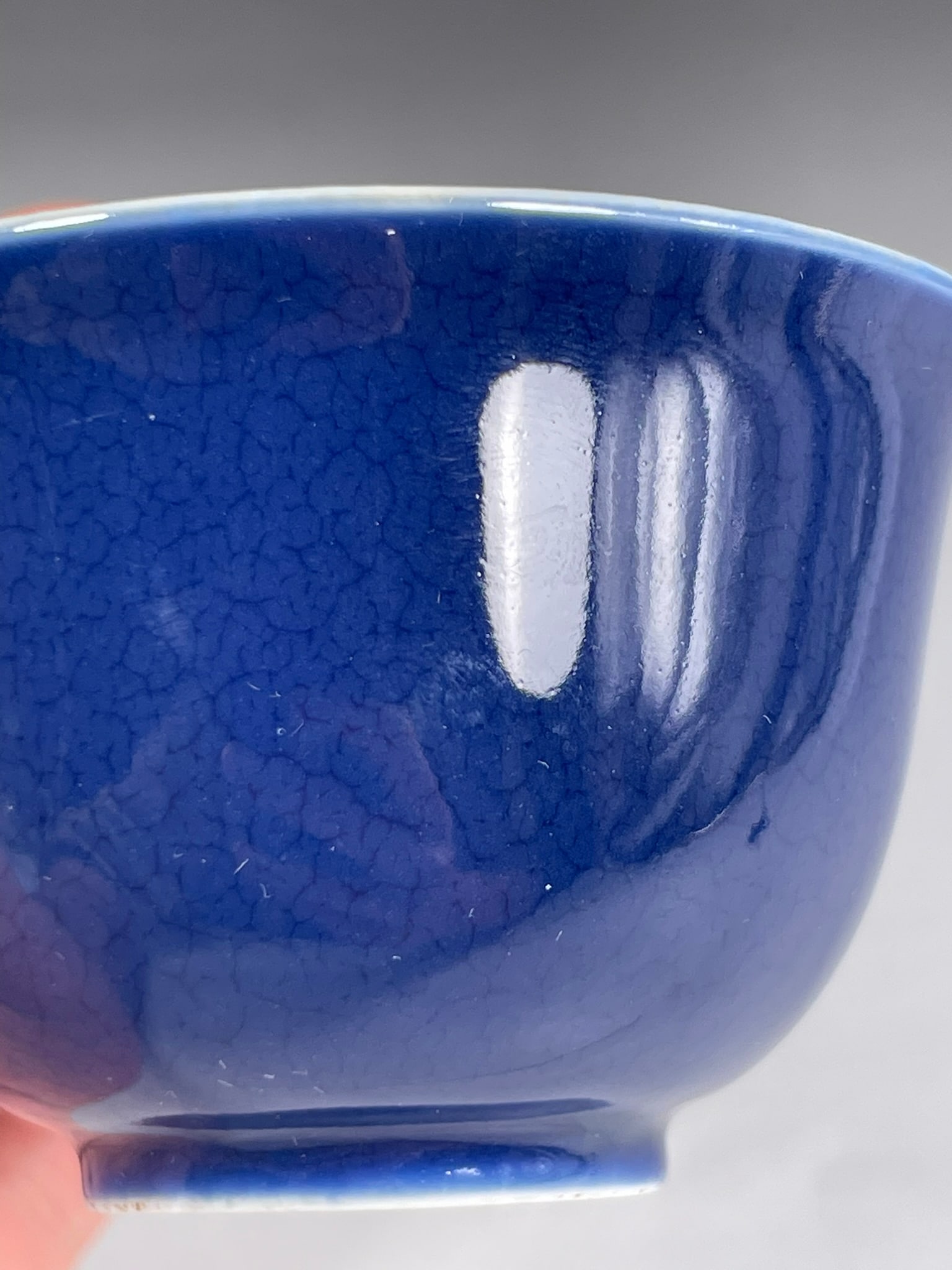 A Chinese Powder-Blue-Glazed Porcelain Cup - 8
