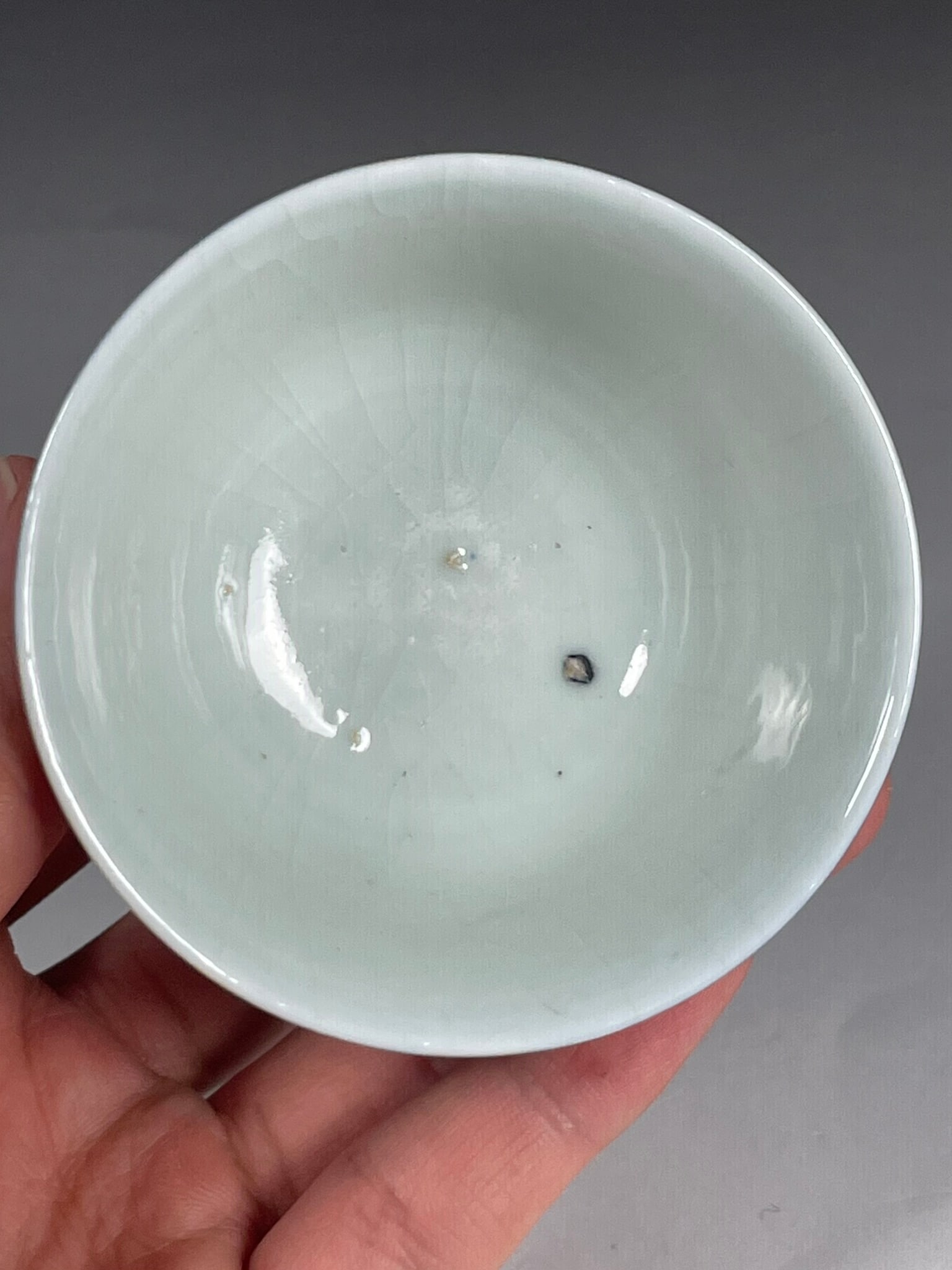 A Chinese Powder-Blue-Glazed Porcelain Cup - 9