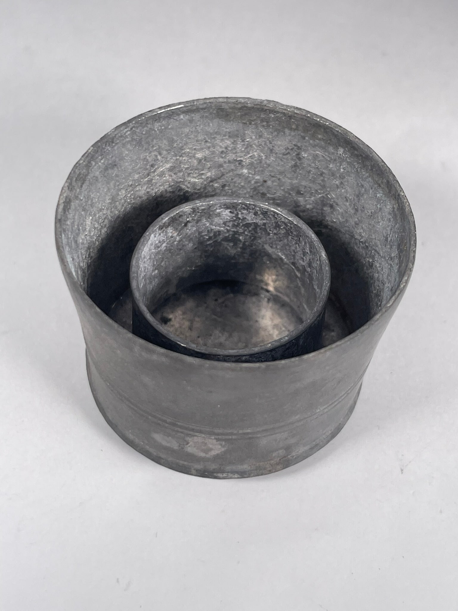 A Chinese Blue and White 'Dragon' Porcelain Vase and Pewter Cover, Kangxi Period, Qing Dynasty - 9