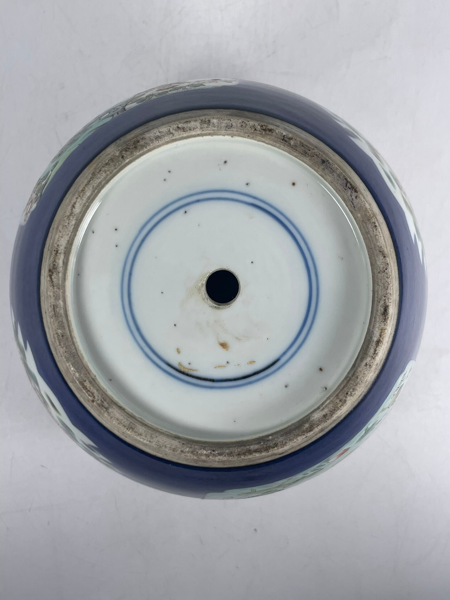 A Chinese Famille Rose Powder-Blue 'Medallion' 'Pheasant and Peony' Porcelain Jar, Late Qing Dynasty - 9