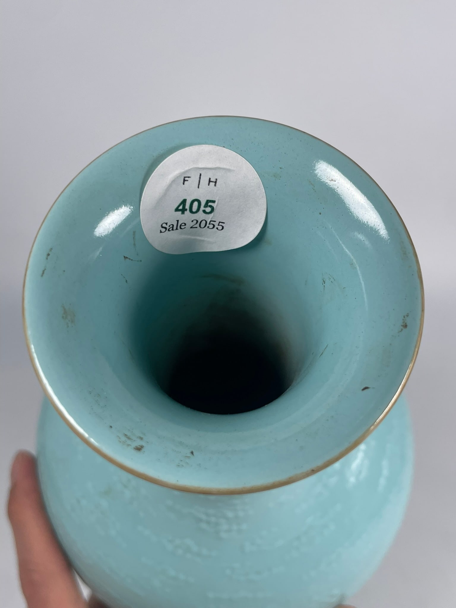 A Chinese Turquoise Glazed Porcelain Vase, Shen De Tang Mark - 2