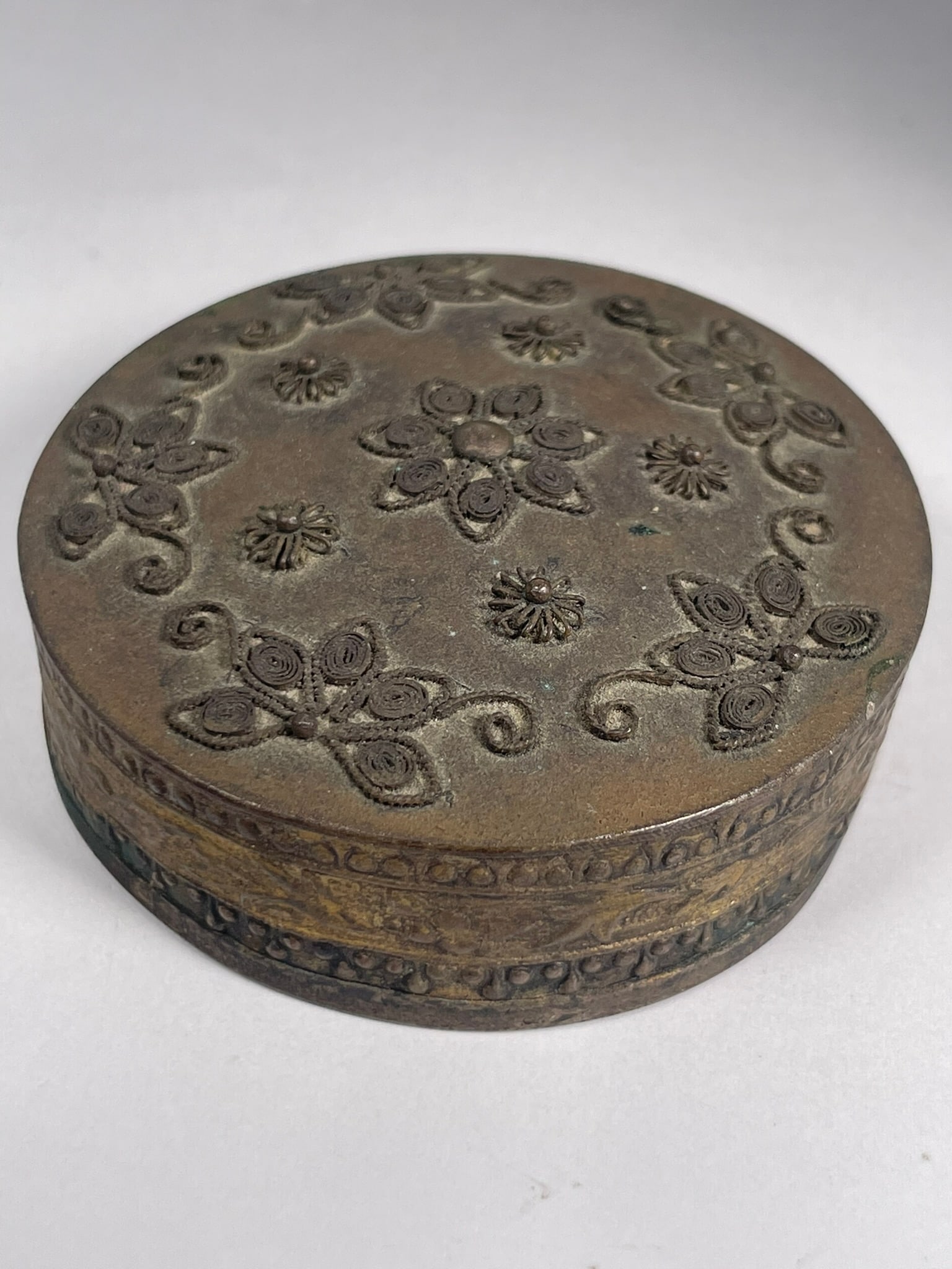 A Chinese Blue and White 'Blossoming Plum Branches' Porcelain Jar and a Pewter Cover, Kangxi Period, - 10