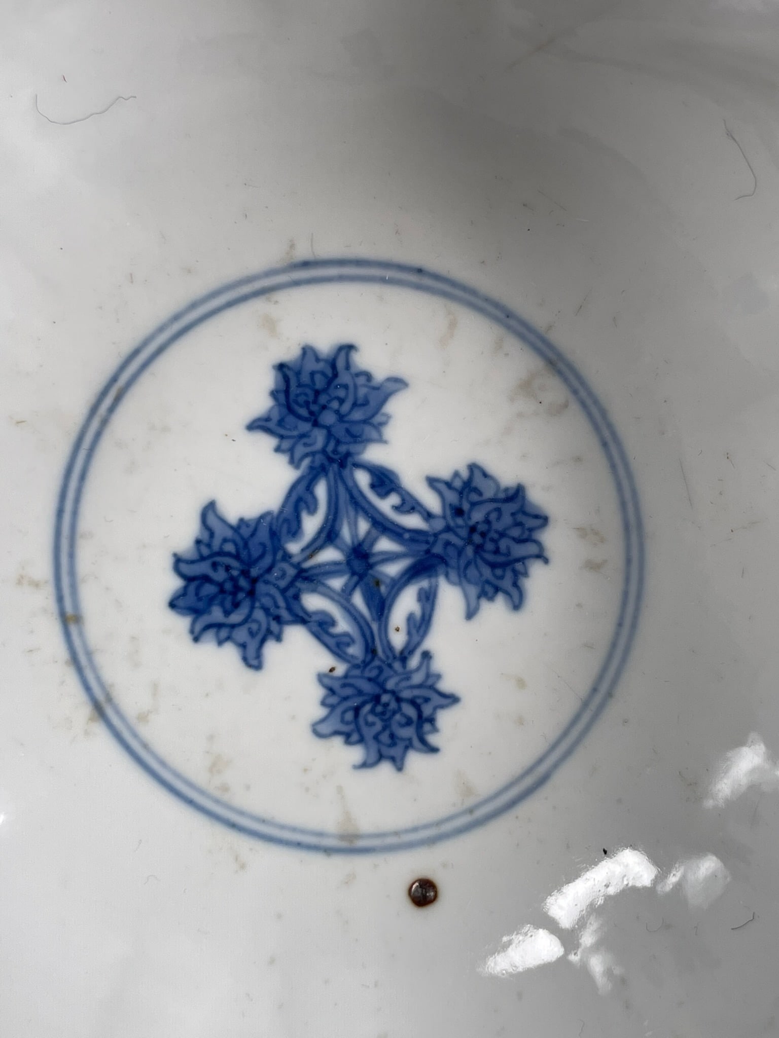 A Chinese Blue and White 'Ladies' Porcelain Bowl, a Kangxi Mark - 8