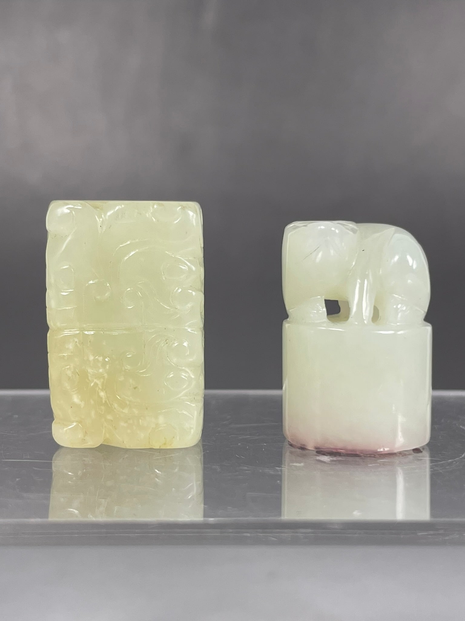 Two Small Chinese White Jade Carvings - 2