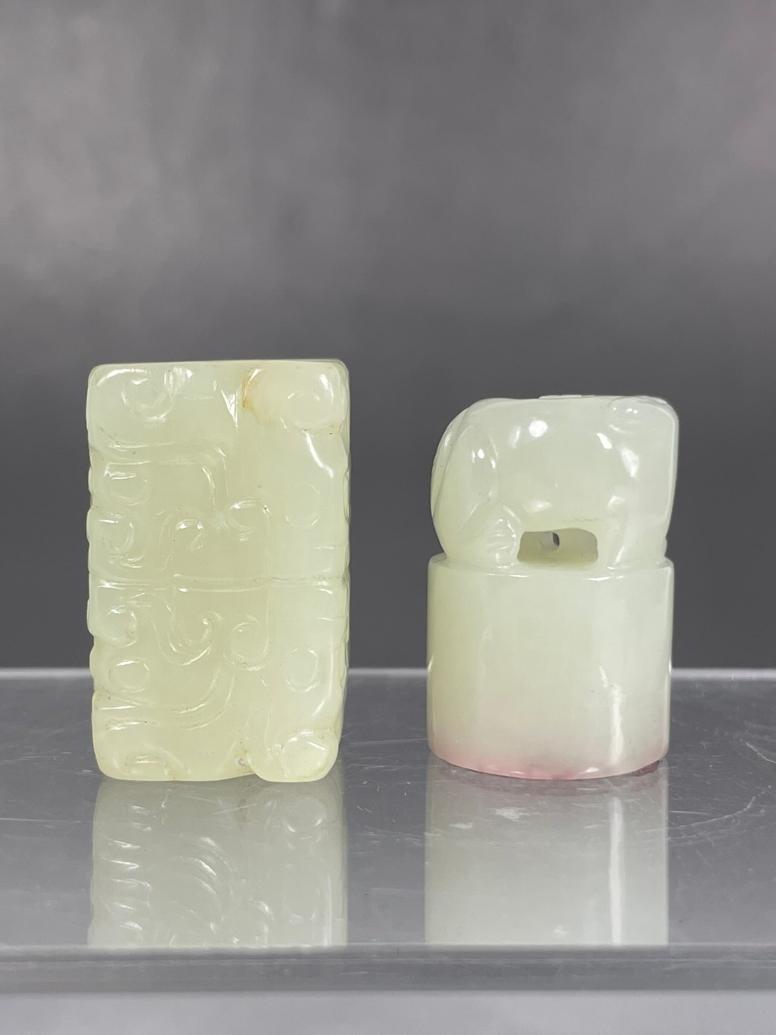 Two Small Chinese White Jade Carvings - 3