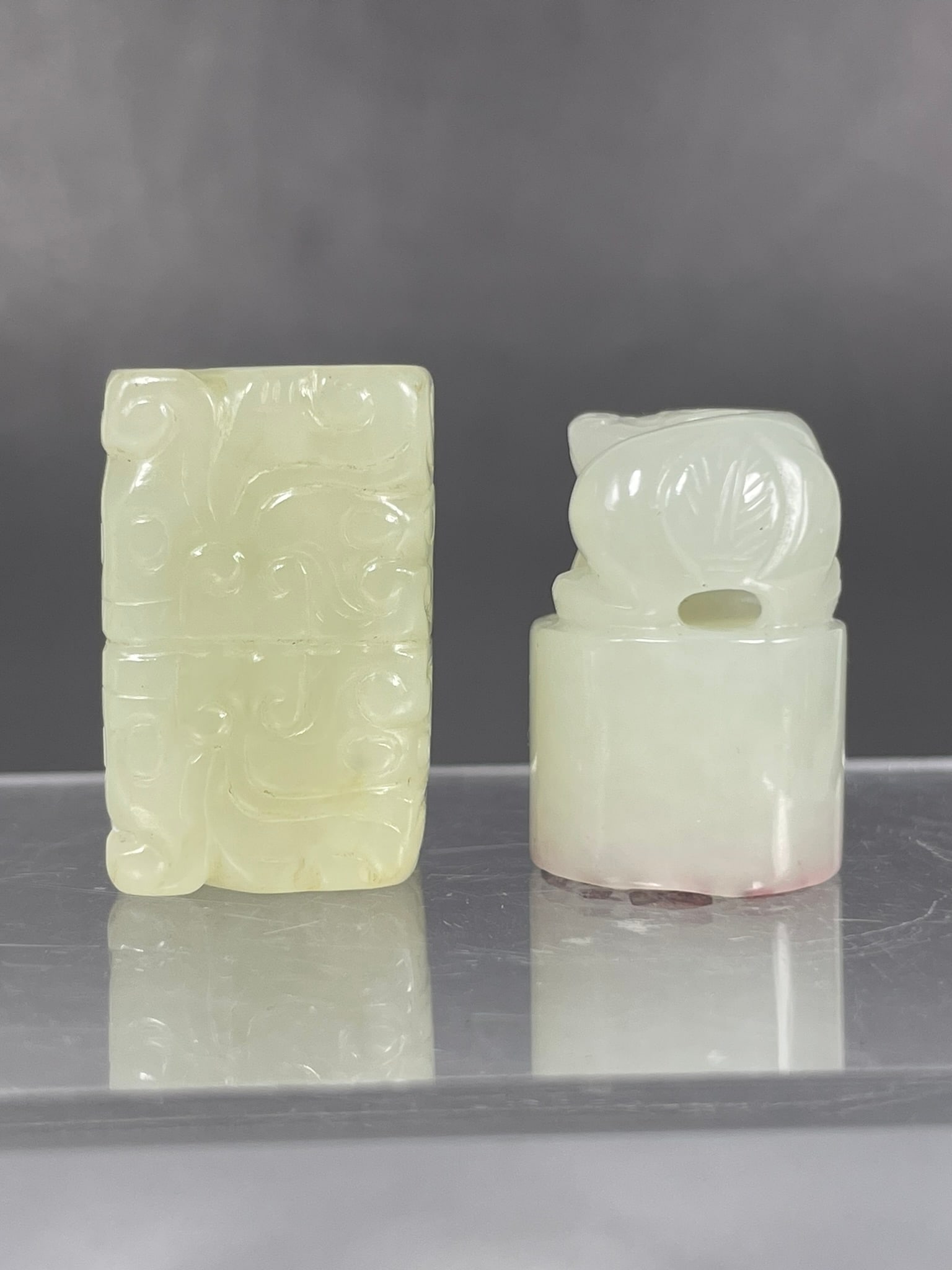 Two Small Chinese White Jade Carvings - 4