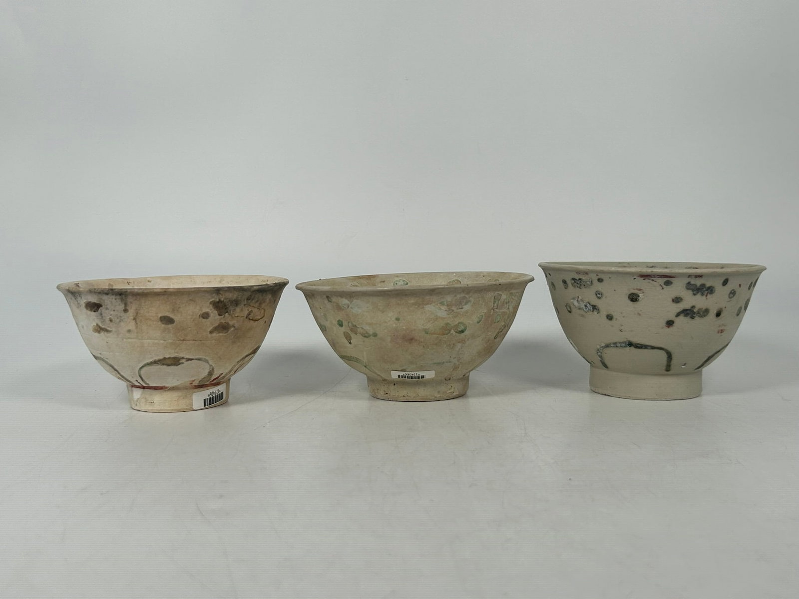 A Group of Three Hoi An Hoard Vietnamese Painted Bowls - 3