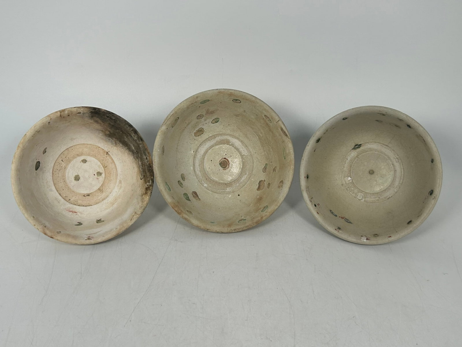 A Group of Three Hoi An Hoard Vietnamese Painted Bowls - 5