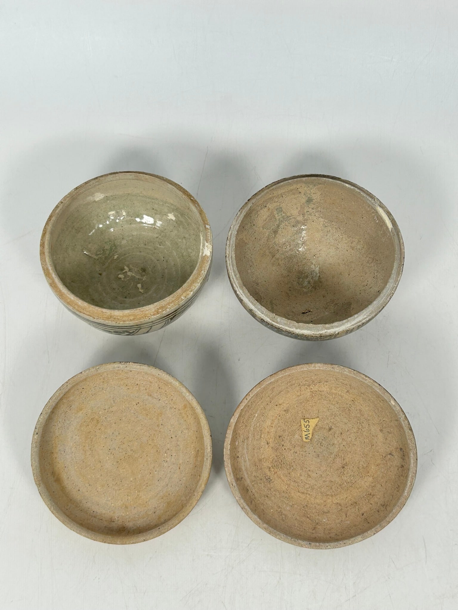 A Group of Six Thai Sawankhalok Porcelain/Pottery Circular Boxes and Covers, Ming Dynasty - 5