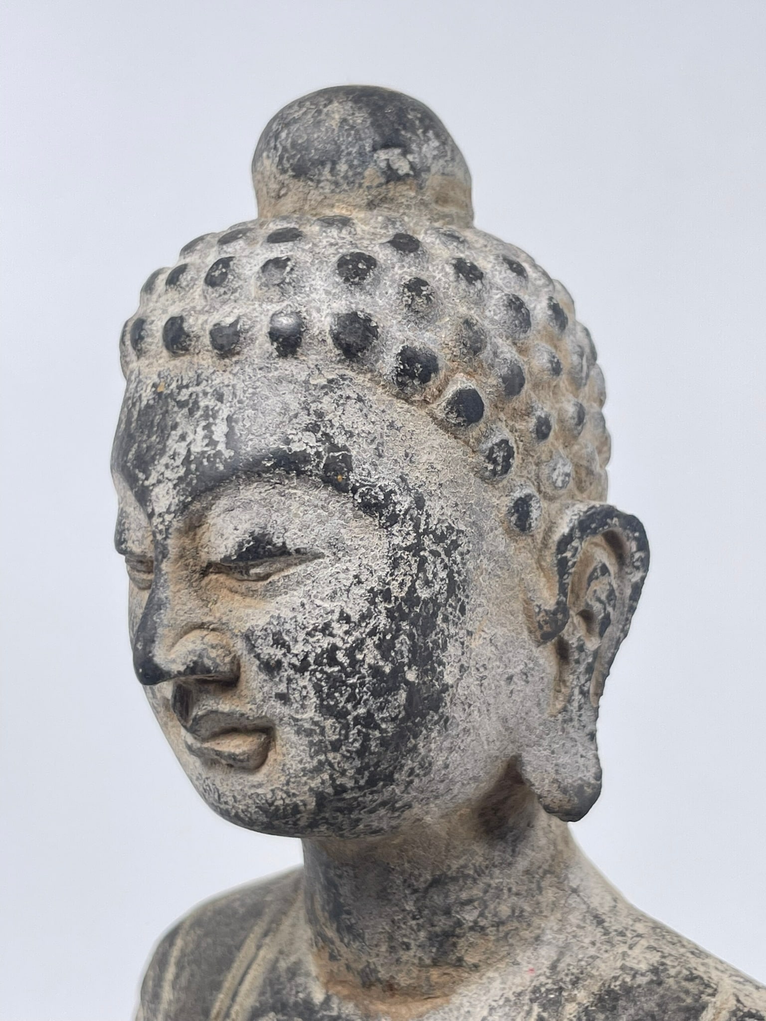 A Carved Stone Figure of Seated Buddha - 9