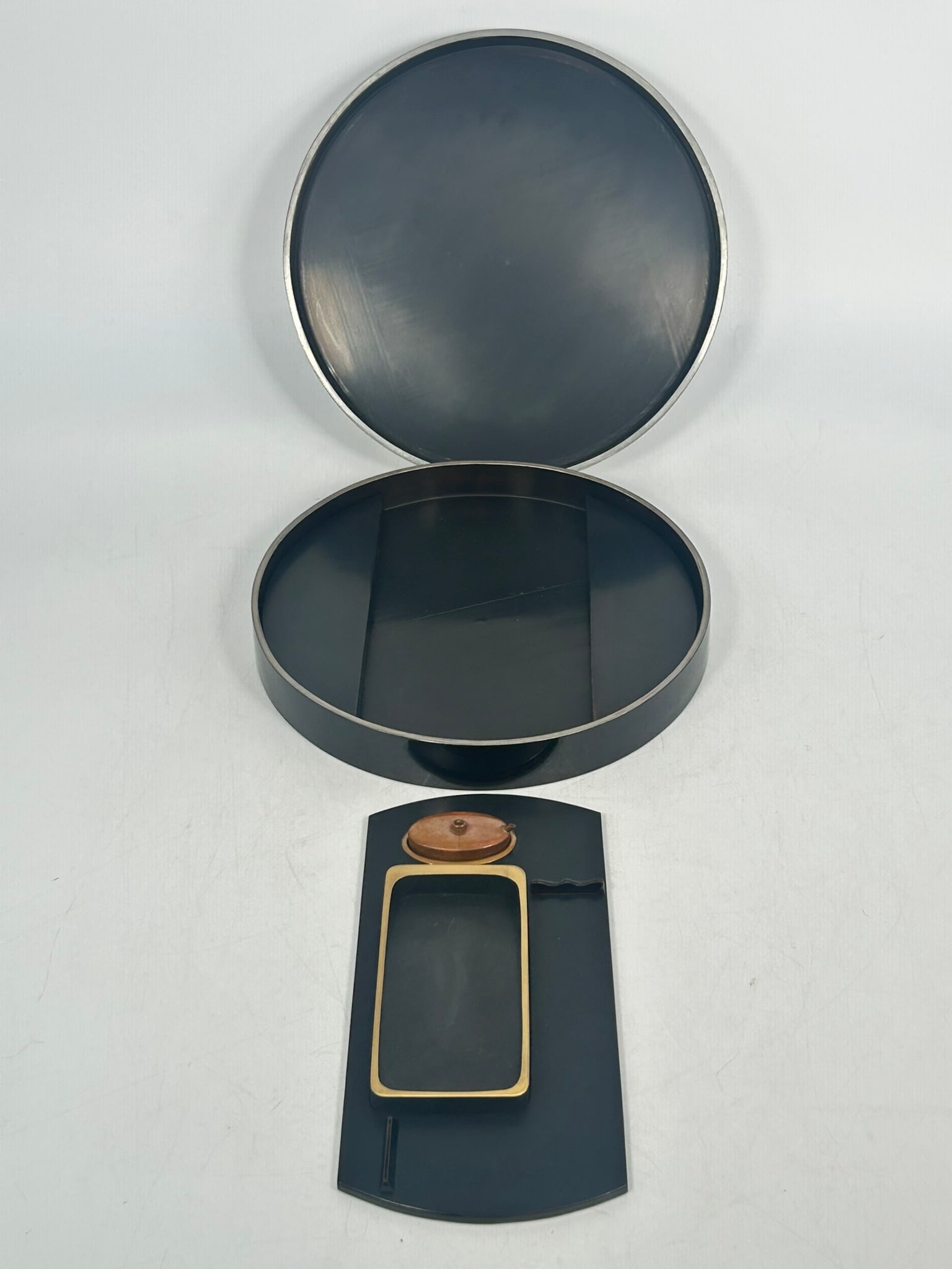 A Japanese Lacquer Box with Silver Inlay Crane, Calligraphy Set - 10