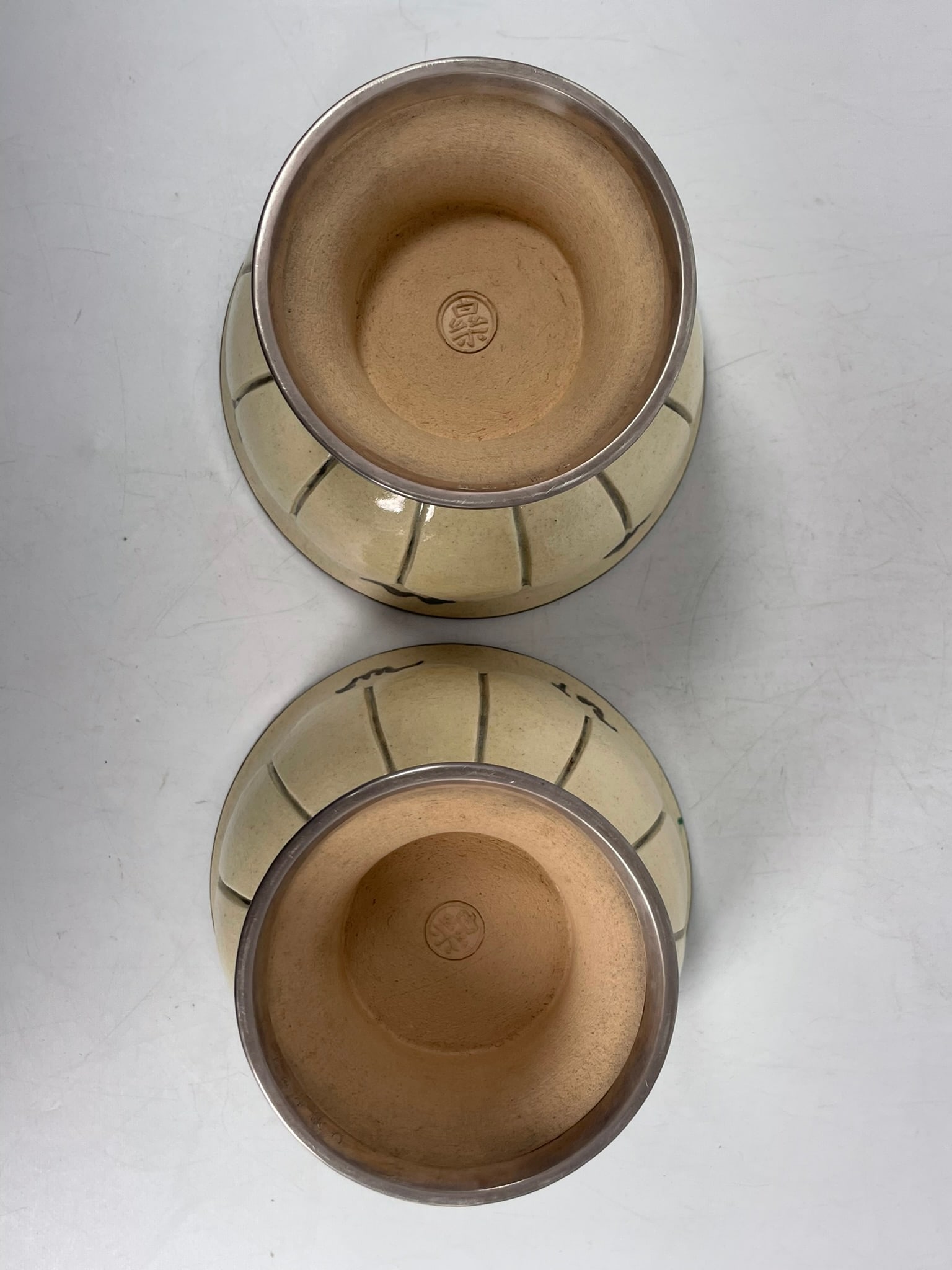 A Pair of Japanese Pottery Bowls with Silver Liner, Nakagawa Joeki IX Mark and Signature - 14
