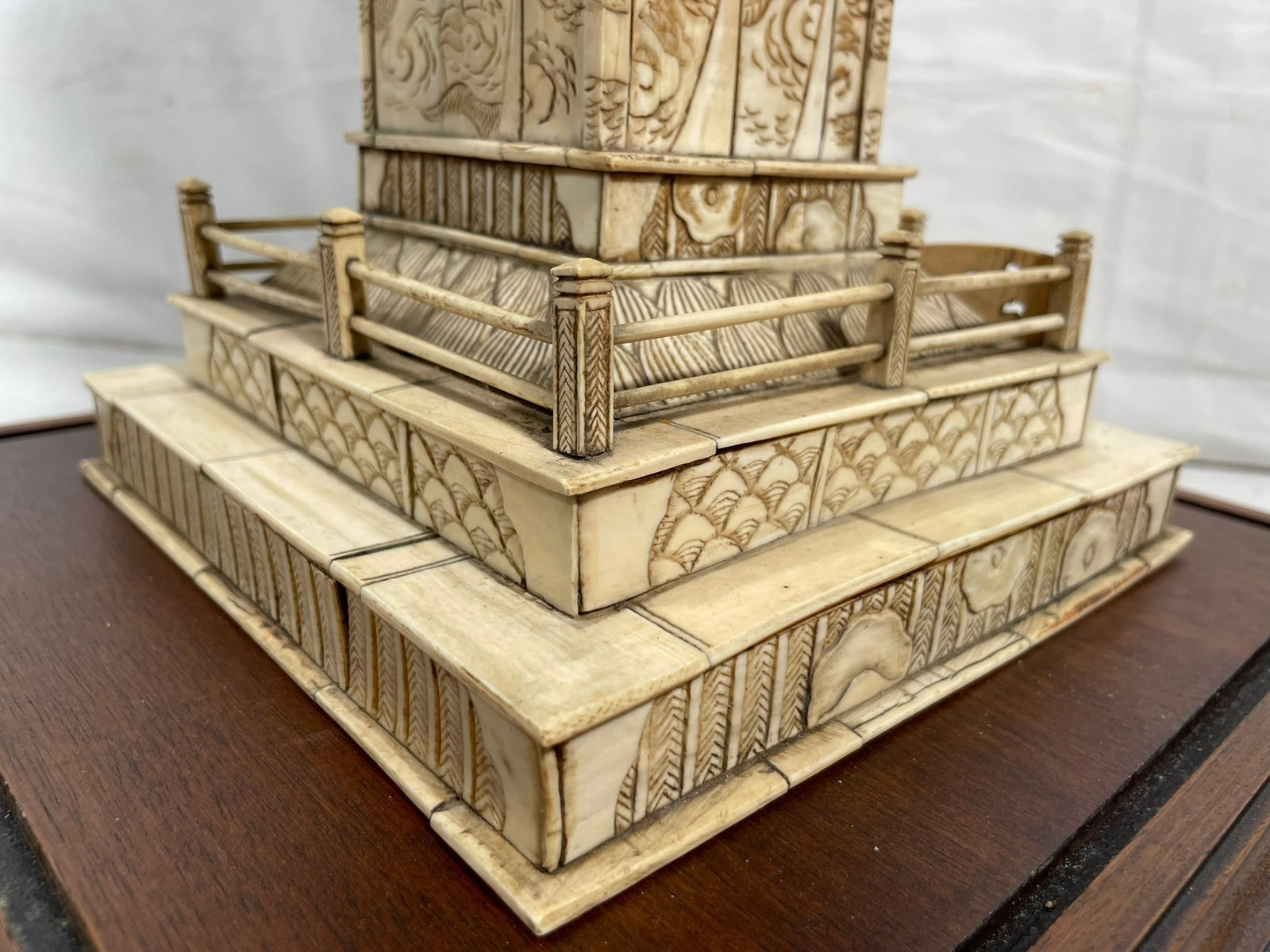 A Japanese Carved Bone Pagoda, Early 20th Century - 15