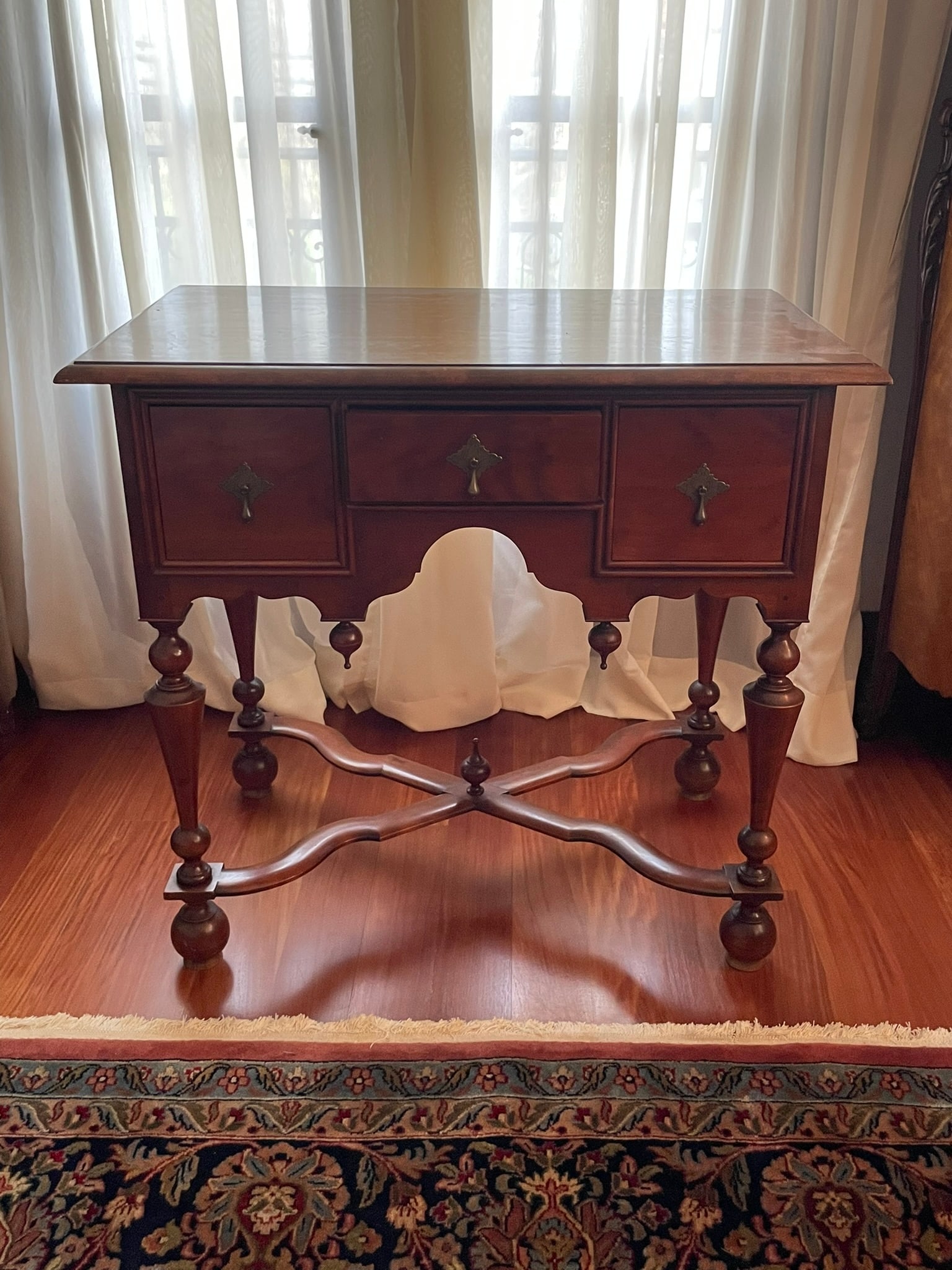 An Antique William and Mary Style Lowboy Side Table - 5