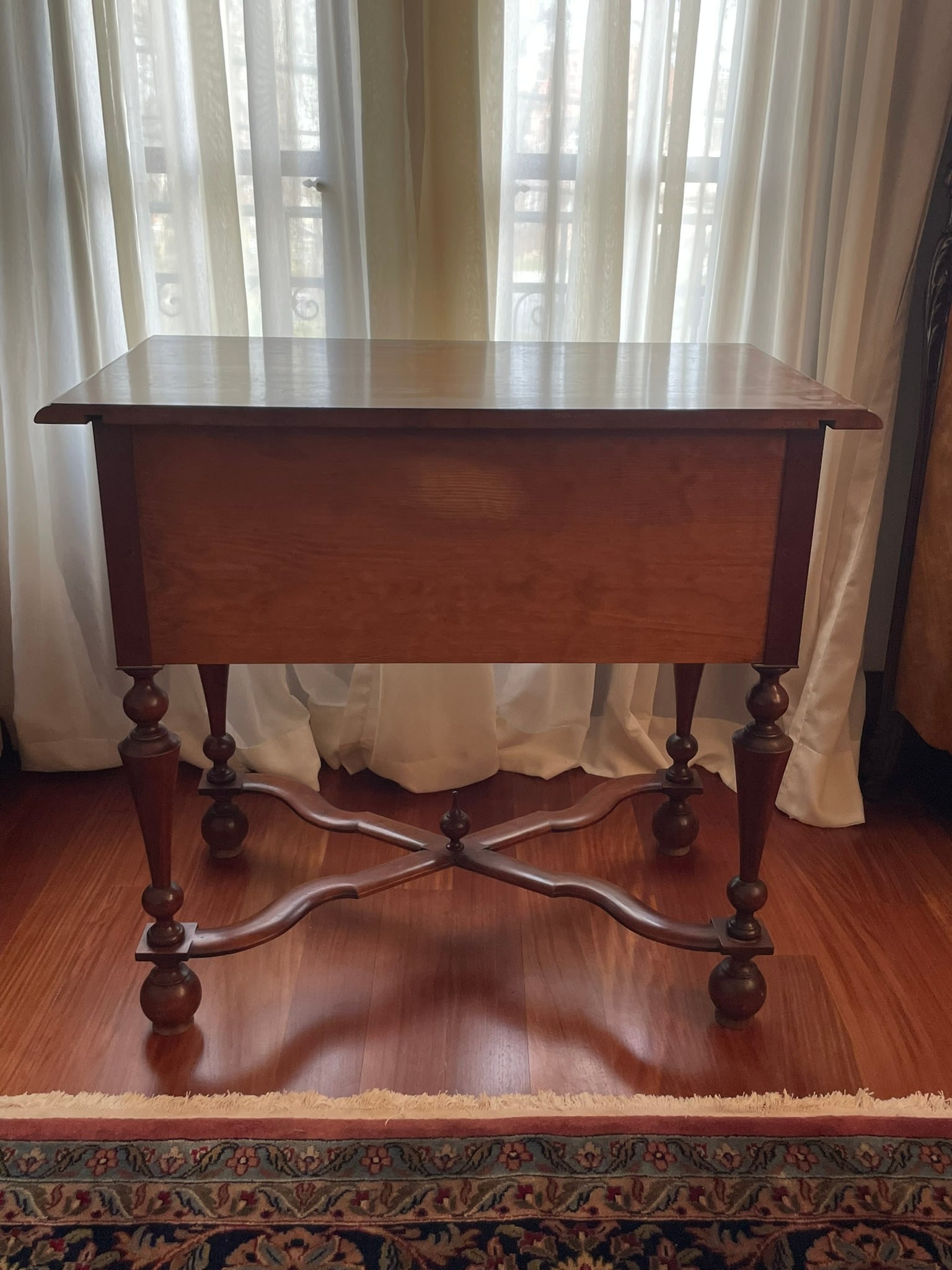 An Antique William and Mary Style Lowboy Side Table - 8