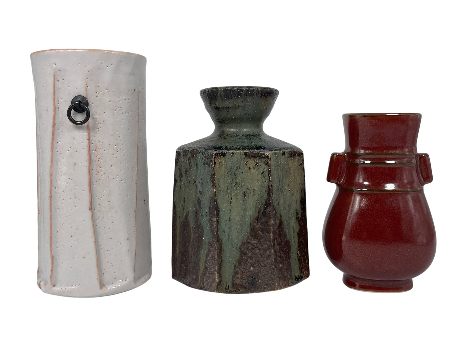 A Group of Three Japanese Porcelain Ware (1 of 13)