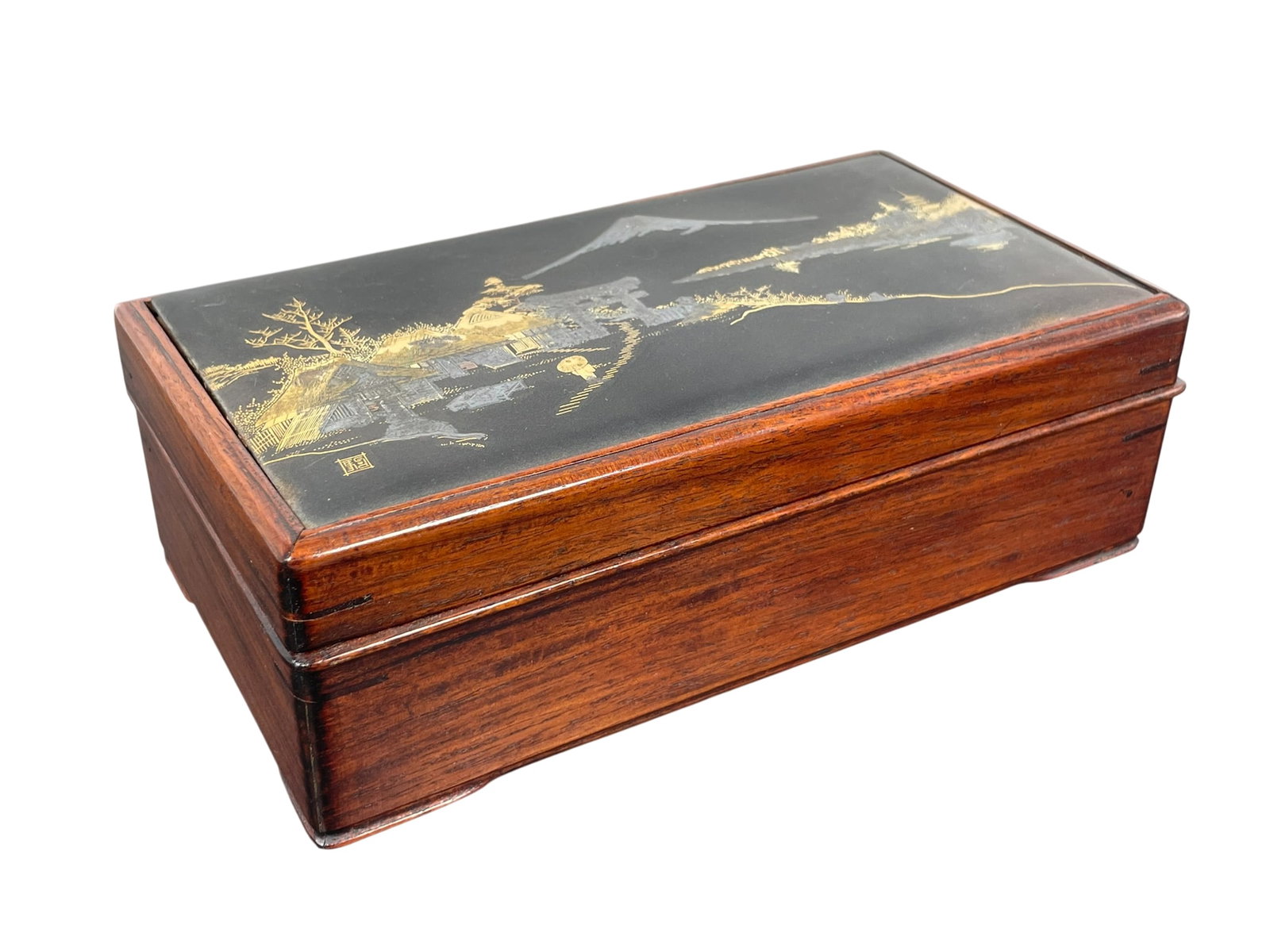 A Japanese Lacquer and Wood Rectangular Box and Cover: 2.1/4 in. high, 7 in. wide, 2.3/4 in. deep.