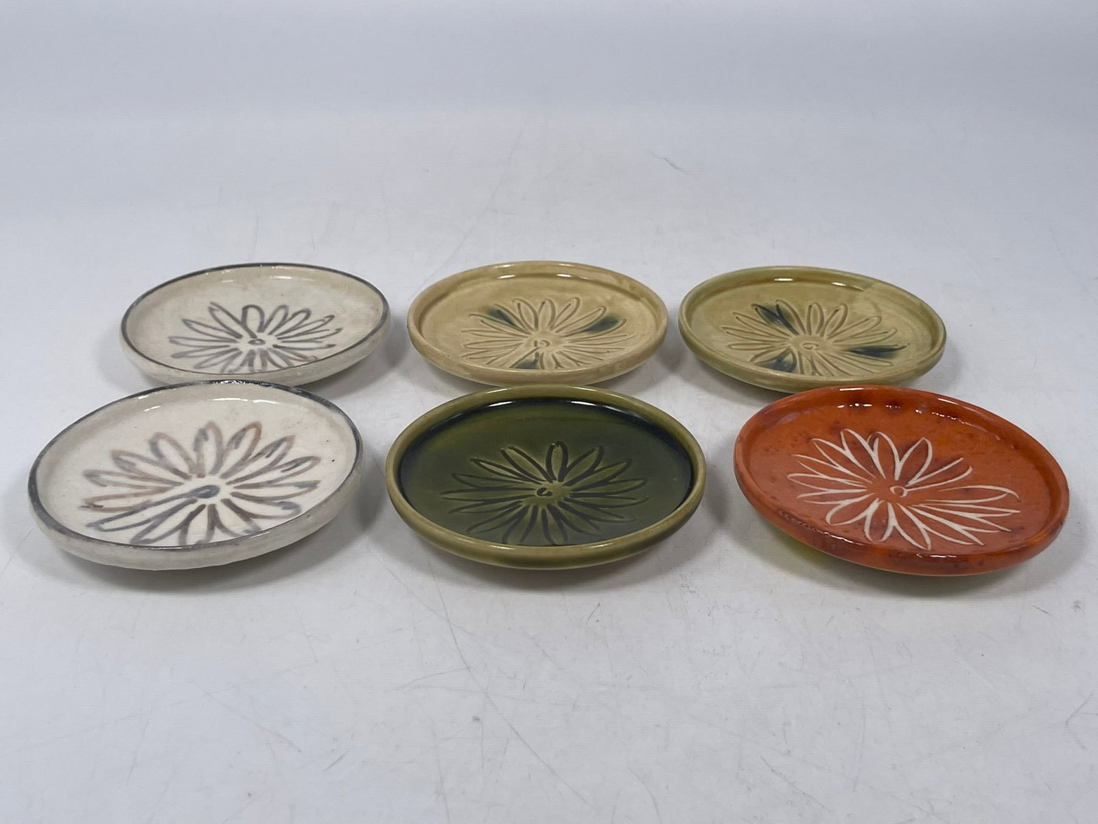 A Group of Six Japanese Porcelain Saucers: 3.3/4 in. diam. each. A Private Collection of a Retiring University Professor.