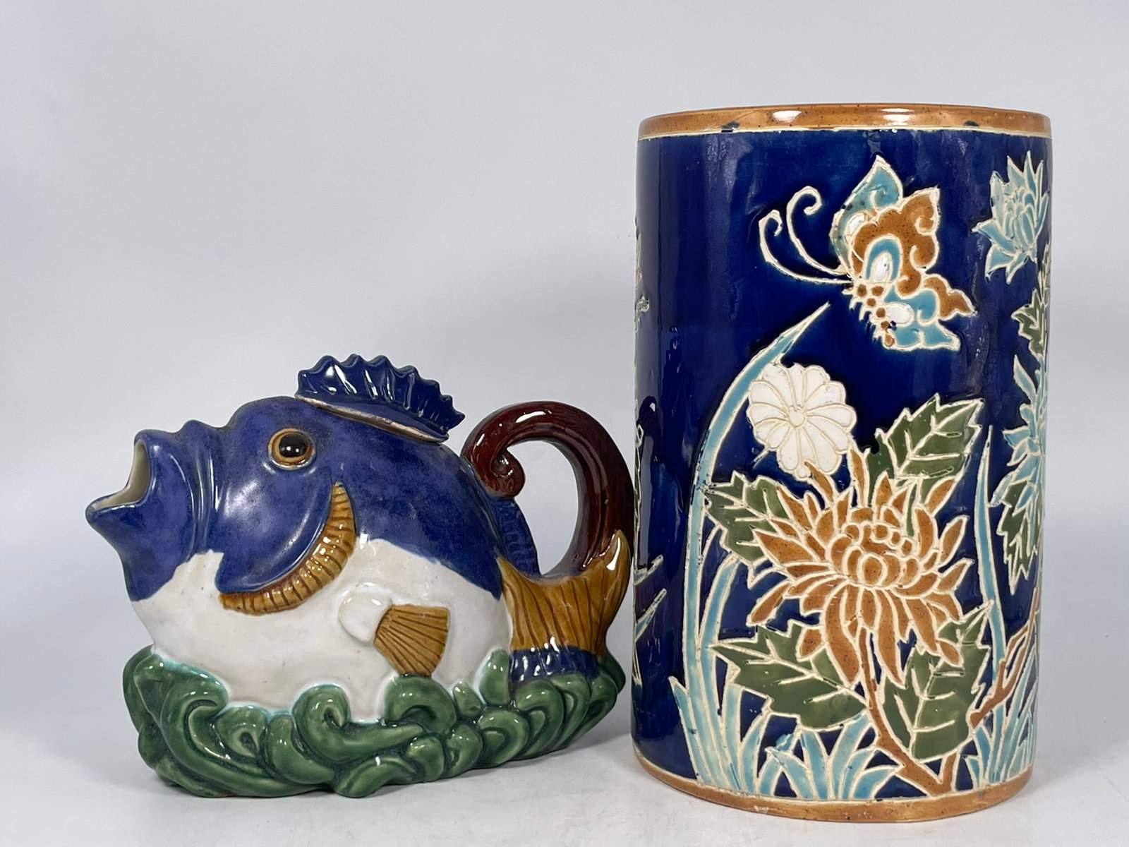 Two Glazed Porcelain Ware - 3