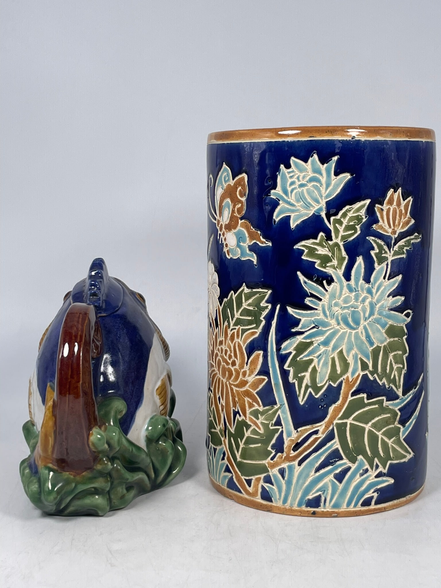Two Glazed Porcelain Ware - 4