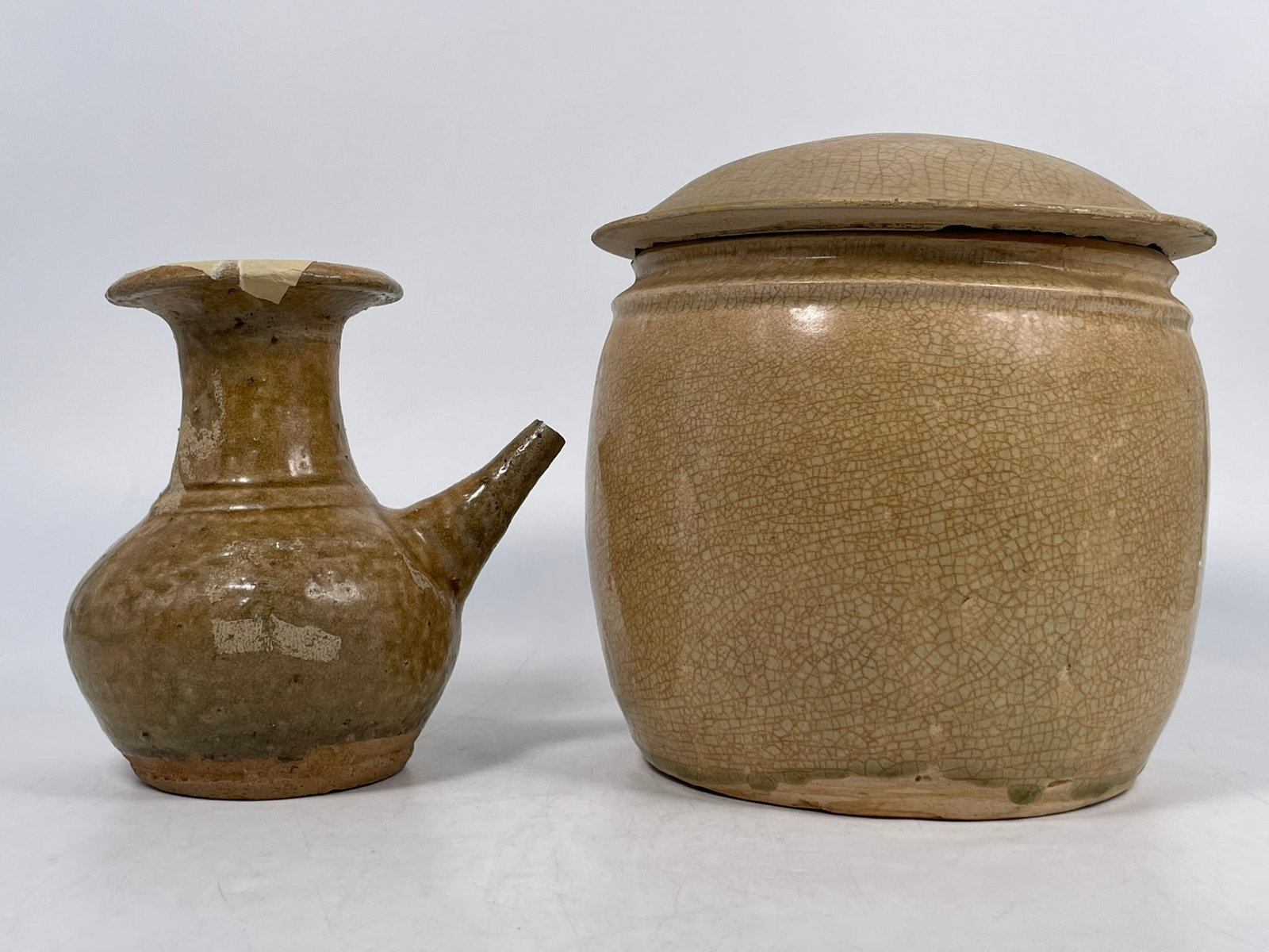 Two Yellow-Glazed Pottery Vessels (1 of 20)