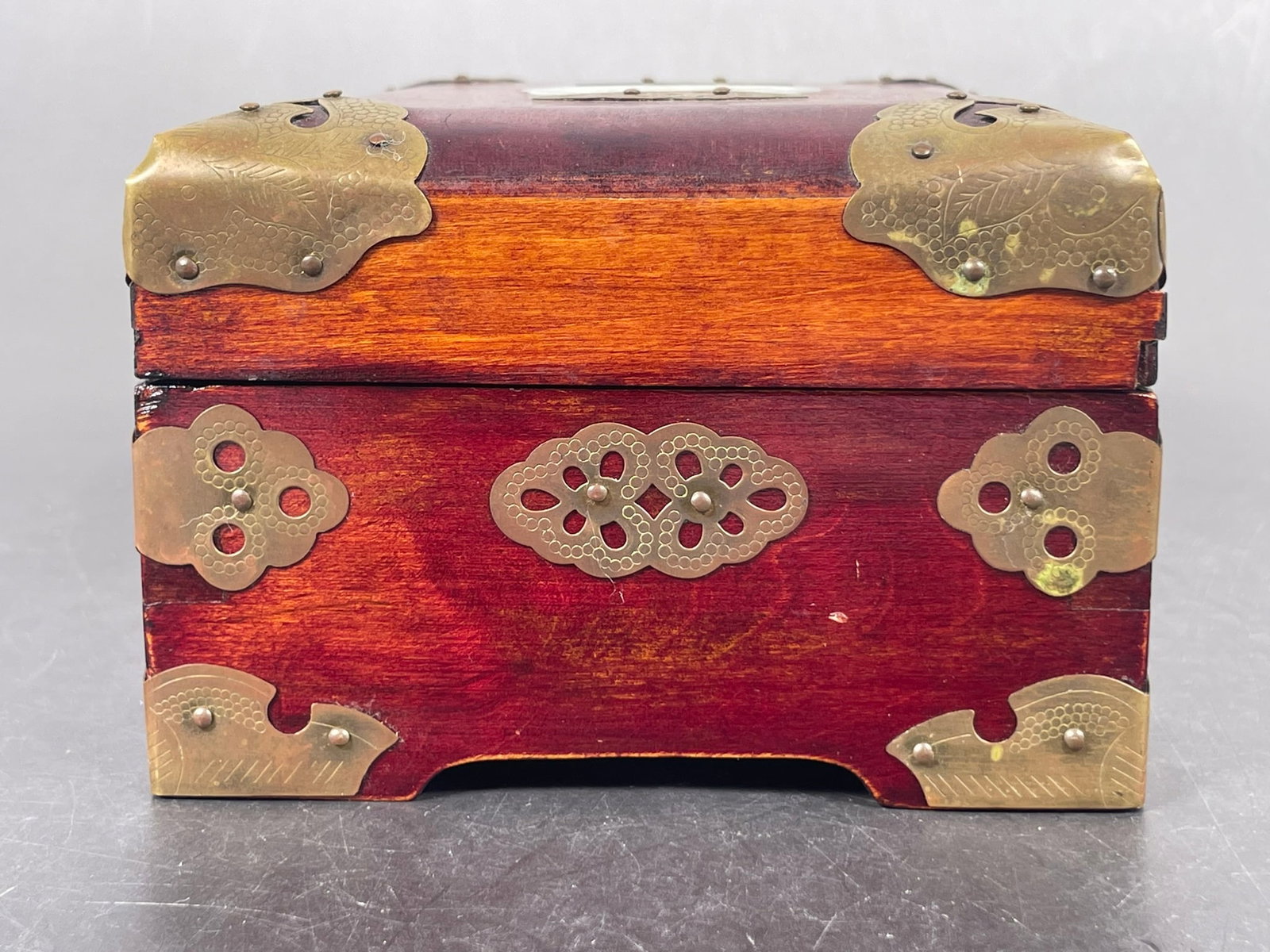Two Chinese Boxes - 4