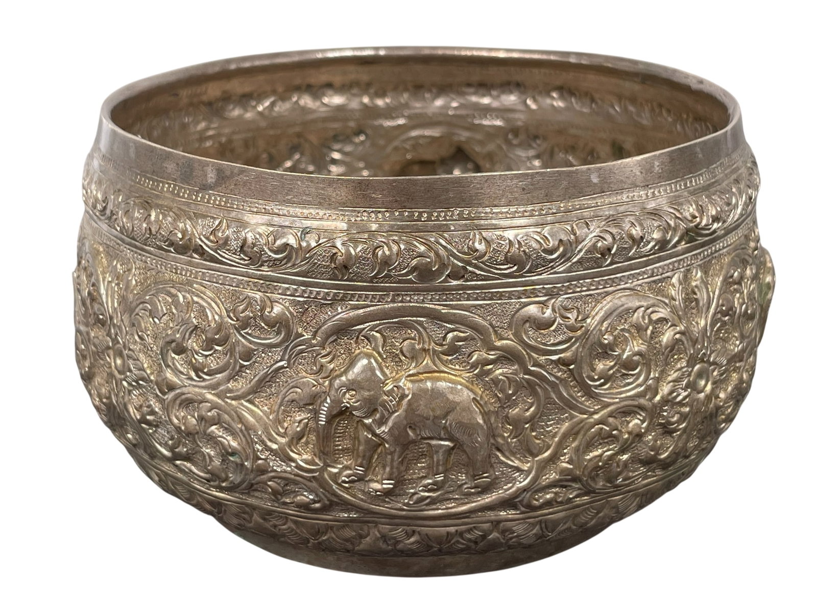 An Anglo-Indian Repousse Silver Alloy Ceremonial Bowl, Late 19th/Early 20th Century (1 of 13)