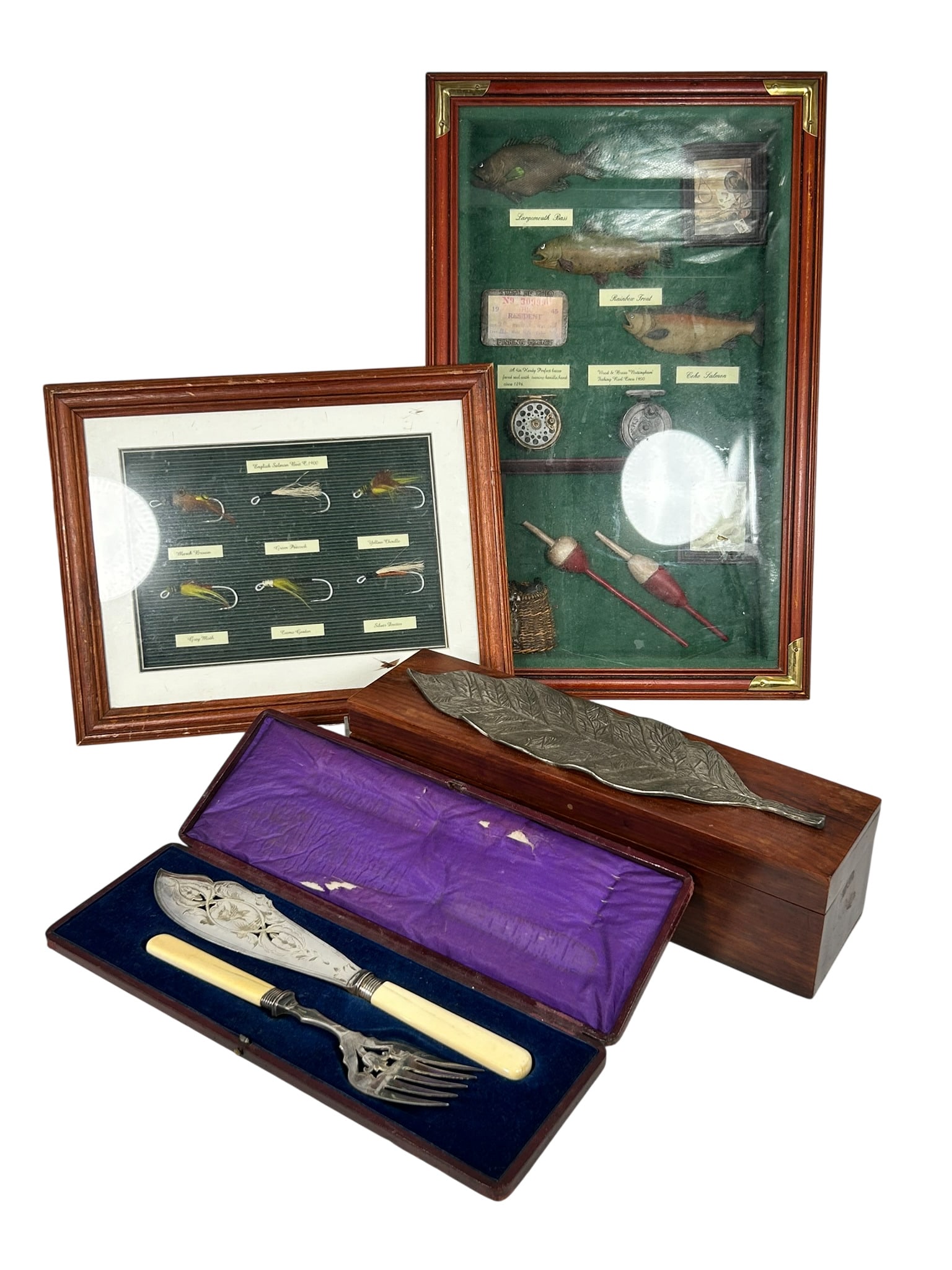 A Group of Four Collectible Decorative Objects (1 of 20)