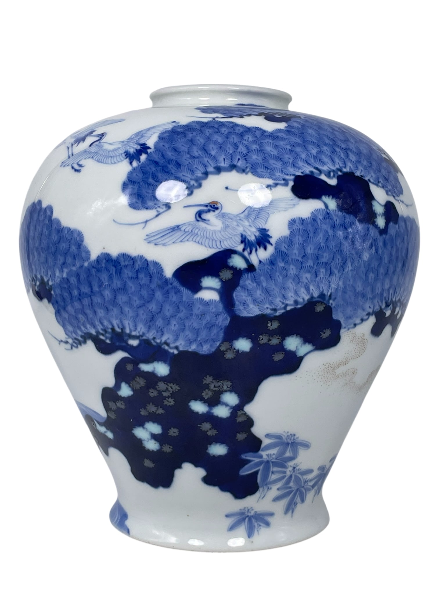 A Japanese Blue and White 'Cranes and Pine Tree' Porcelain Vase, Fukagawa Mark: A Fukagawa mark to the bottom. Founded in Arita, Japan, Fukagawa Seiji is one of the country's most renowned porcelain manufacturers. The company was established in 1894 by Fukagawa Chuji (1871?1934),