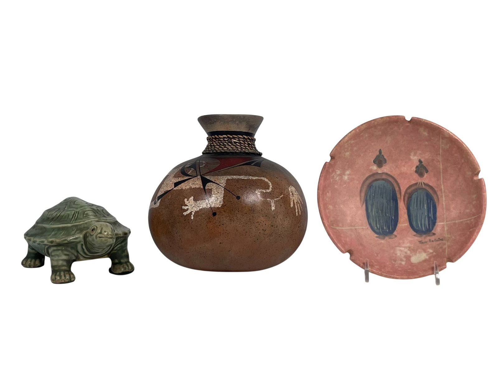 A Group of Three Decorative Pottery Objects: Comprising a pottery jar by Ralph Aragon. Ralph Aragon (b. 1944) is a Native American artist from San Felipe Pueblo who later became a member of Zia Pueblo through marriage. Educated at the Institute 