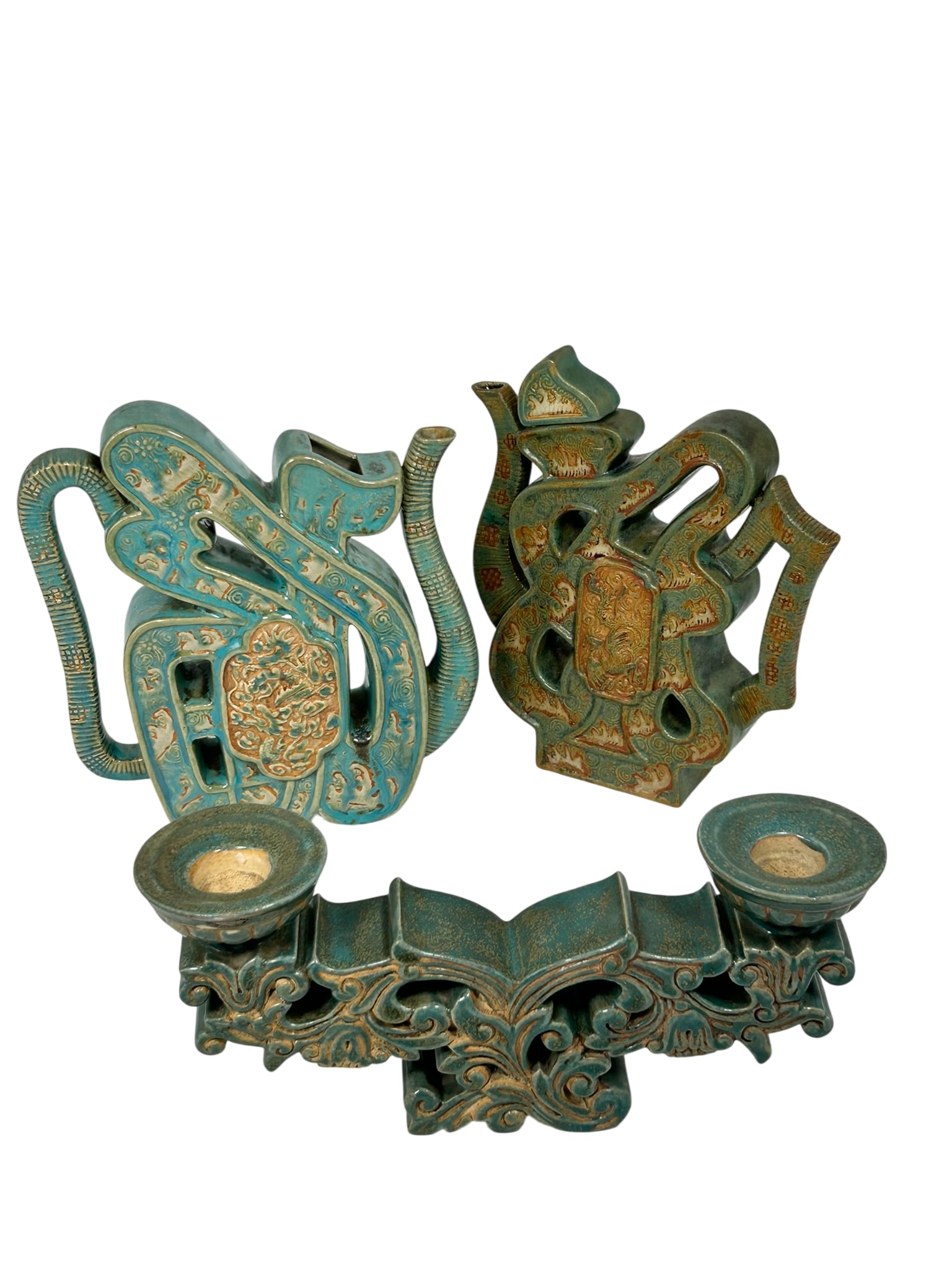 A Group of Three Vietnamese Bien Hoa Pottery Ware (1 of 20)