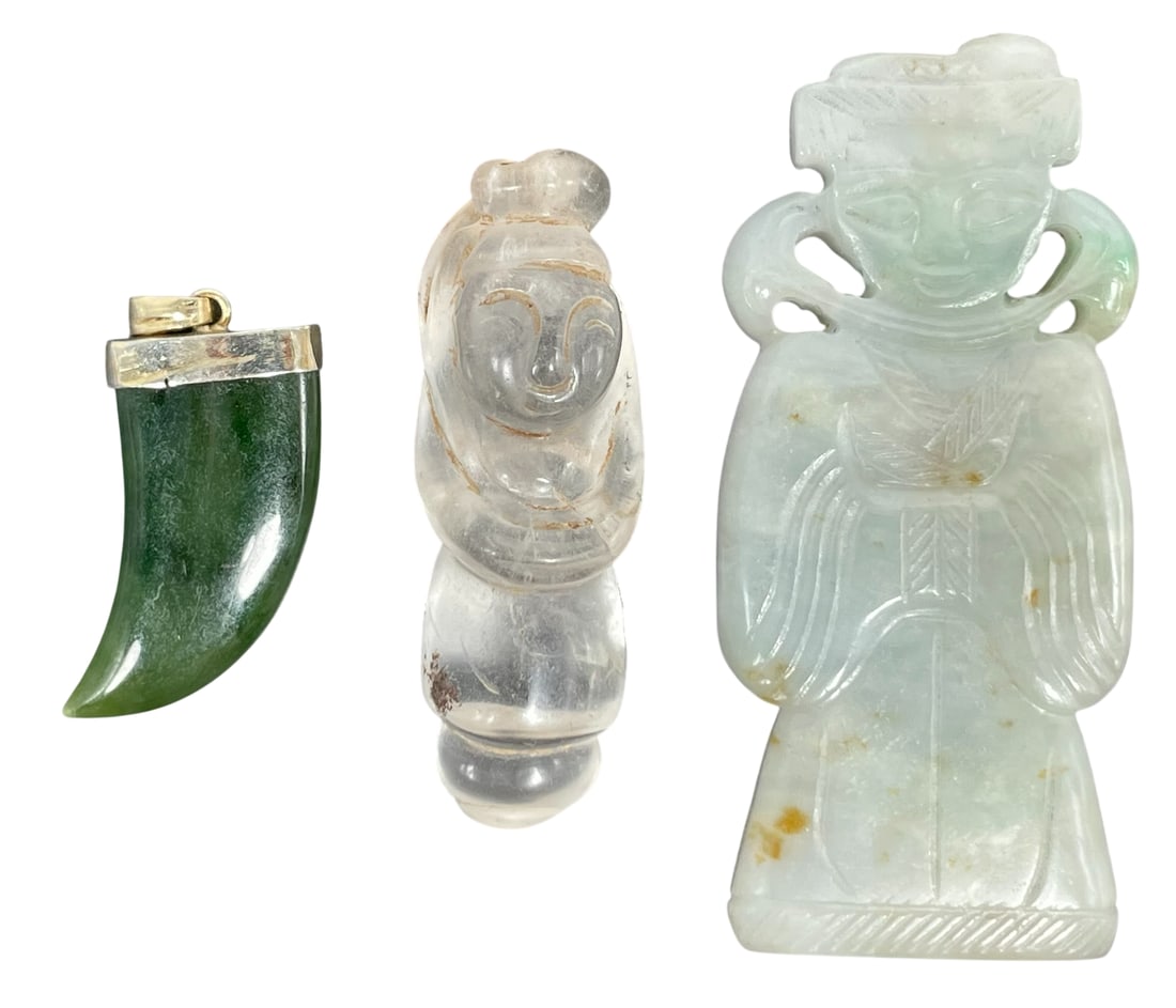 A Group of Three Chinese Small Decorative Objects (1 of 20)