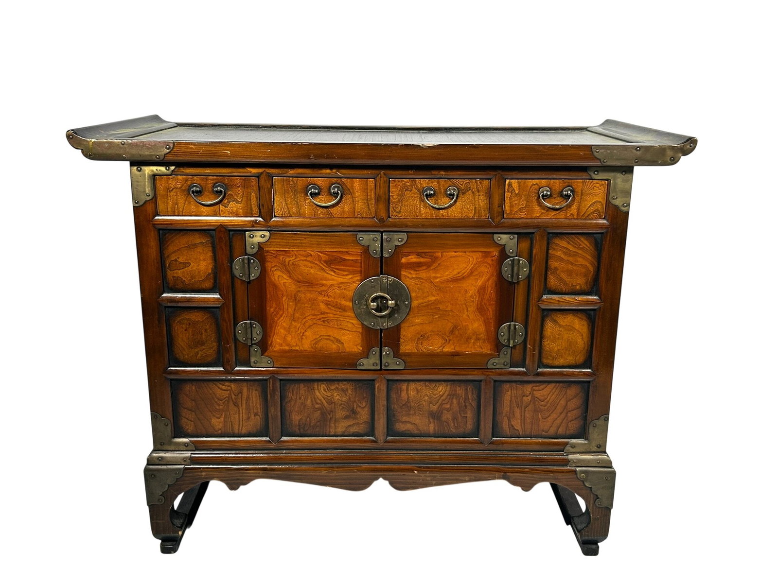 An Antique Korean Wood Morijang Cabinet: 27.3/4 in. high, 36.1/4 in. wide, 17.1/4 in. deep.