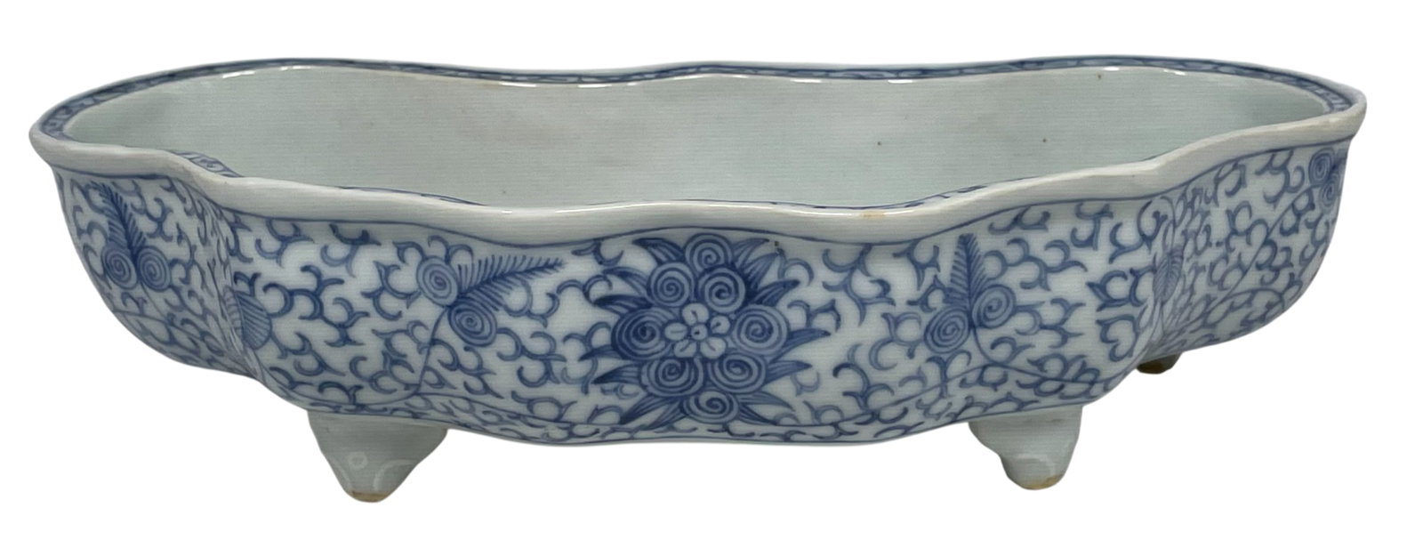 A Chinese Blue and White 'Narcissus' Bowl: 2.5/8 in. high, 10.3/8 in. wide.