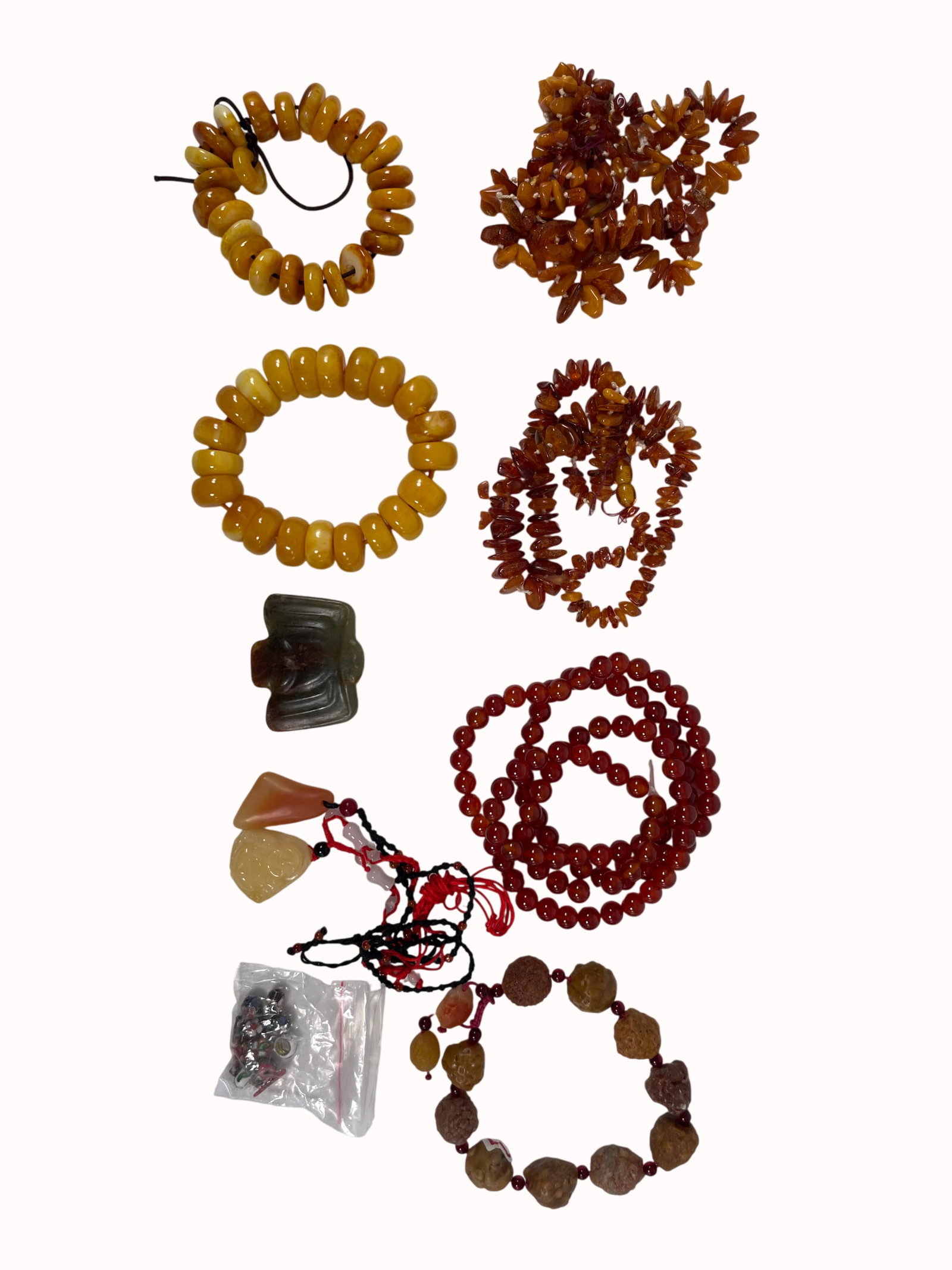 A Group of Eight Decorative Accessories (1 of 17)
