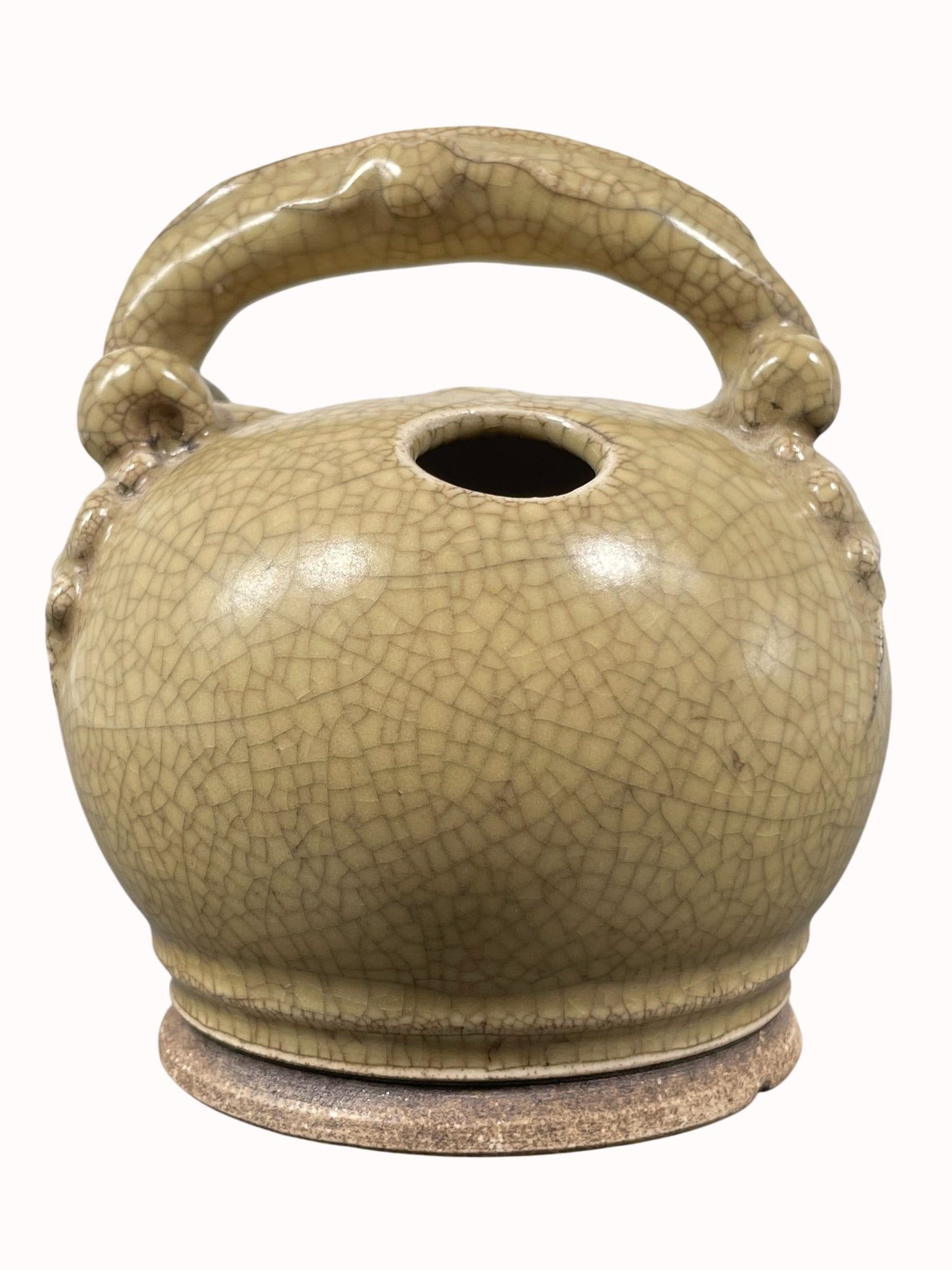 A Vintage Vietnamese Porcelain Pot: 4.3/4 in. high, 4.1/4 in. wide. A Private Collection of a Retiring University Professor.