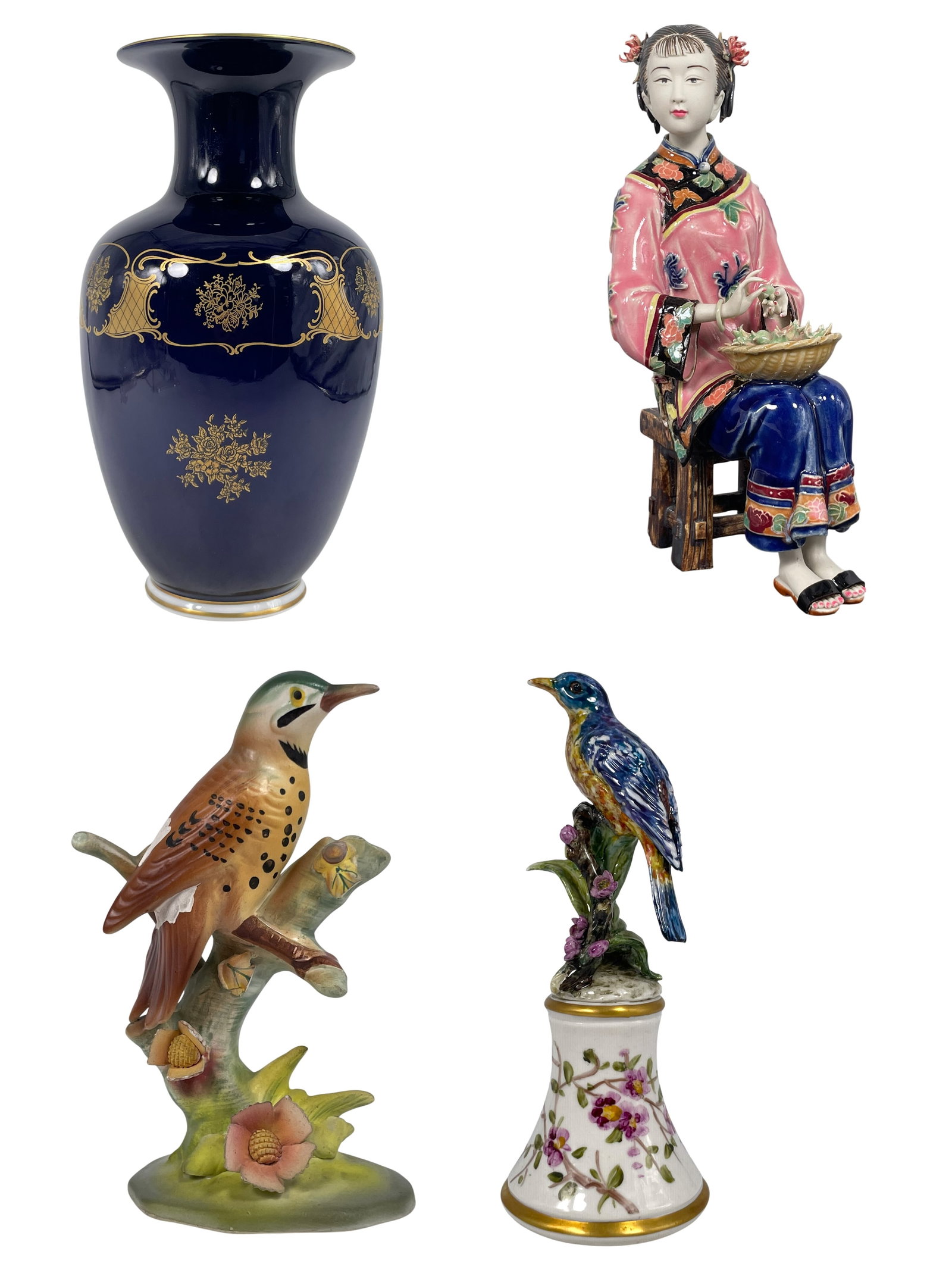 A Group of Decorative Porcelain Objects: Information will be updated soon.