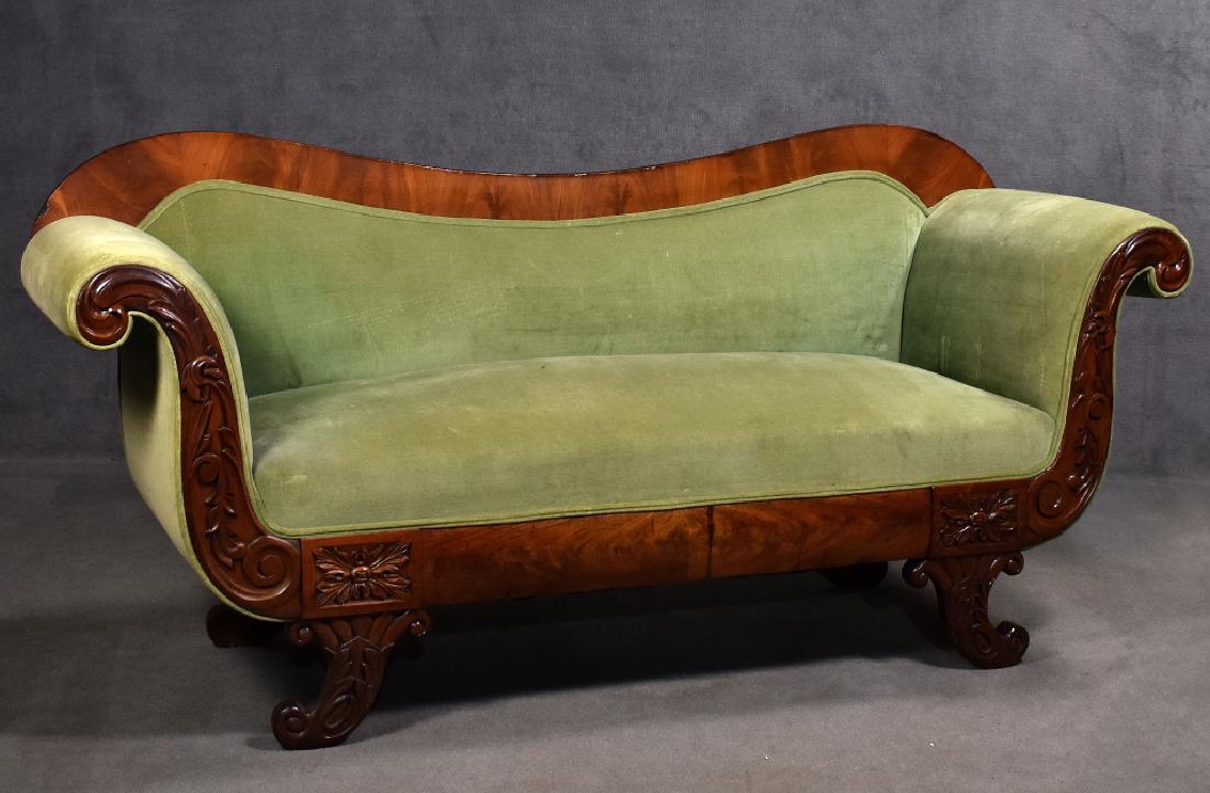 Classical Style Sofa With Serpentine Back (1 of 9)