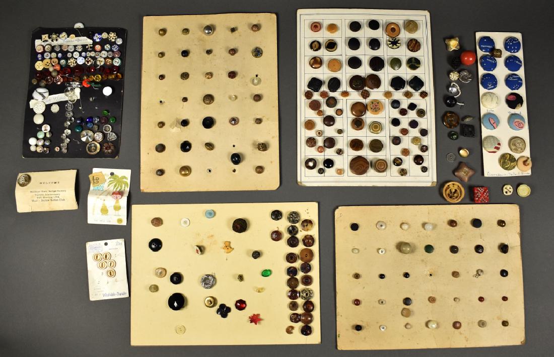 Vintage Clothing Buttons (1 of 7)