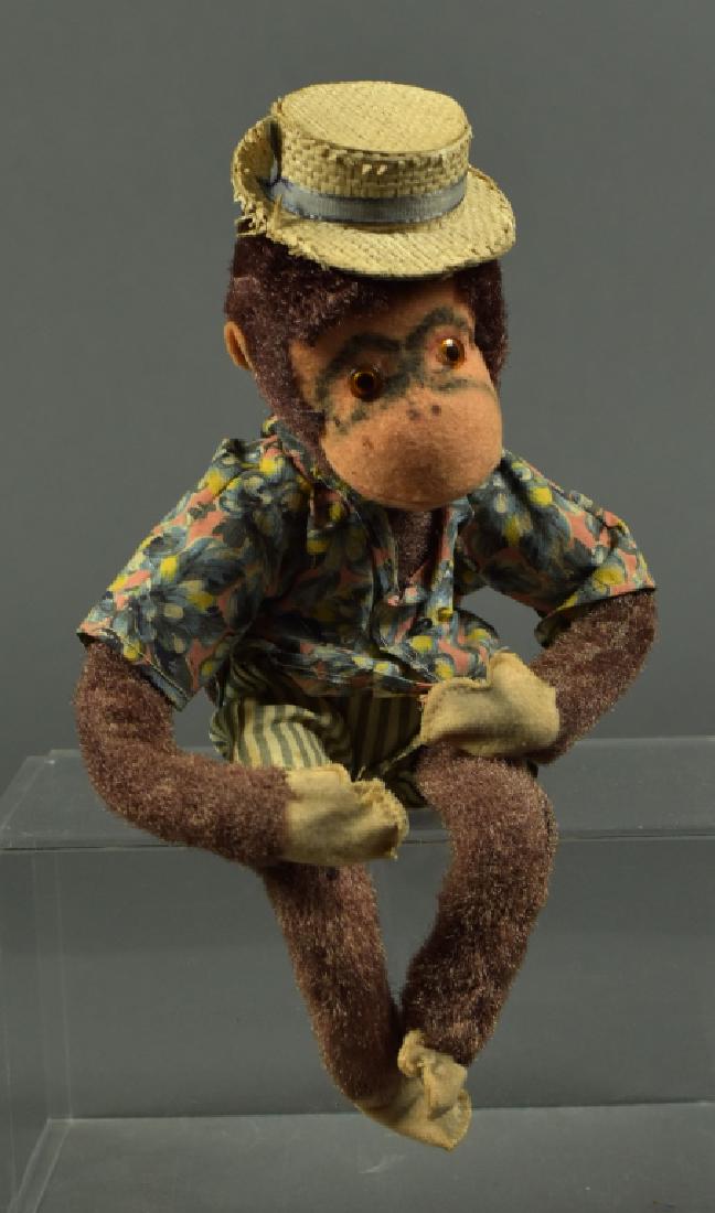 Sitting Wind Up Monkey: No key, unknown working condition.