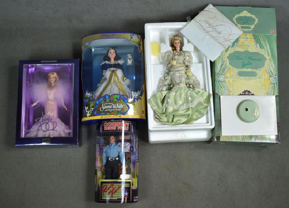 Barbie Collection: Randy Travis, Snow White, 2002 Barbie and Mint Memories Barbie.