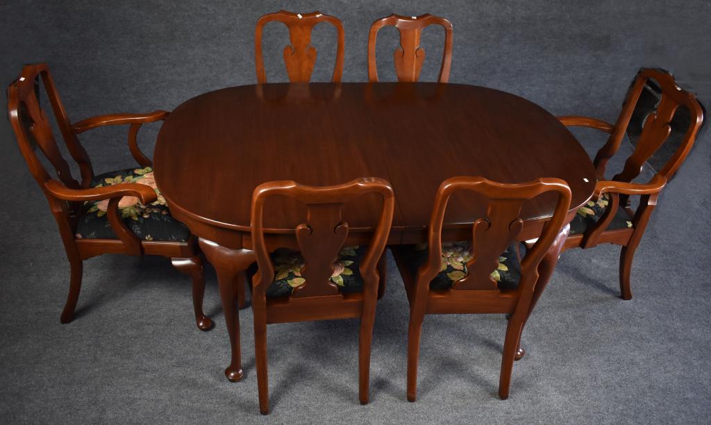 Henkel Harris Queen Anne Dining Room Table Chairs (1 of 7)